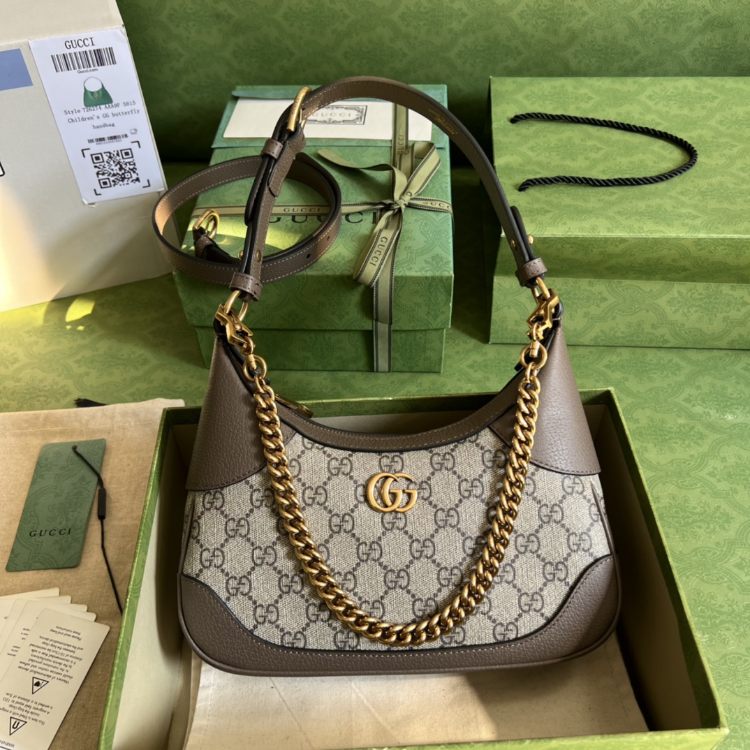 G*u*i chain bag-23*19*7cm