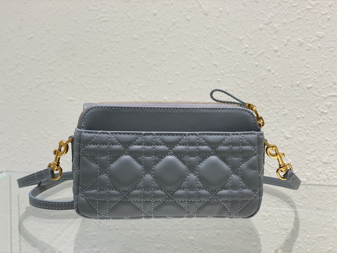 D*or 2023 caro bag-17.5 x 10.5 x 5 cm