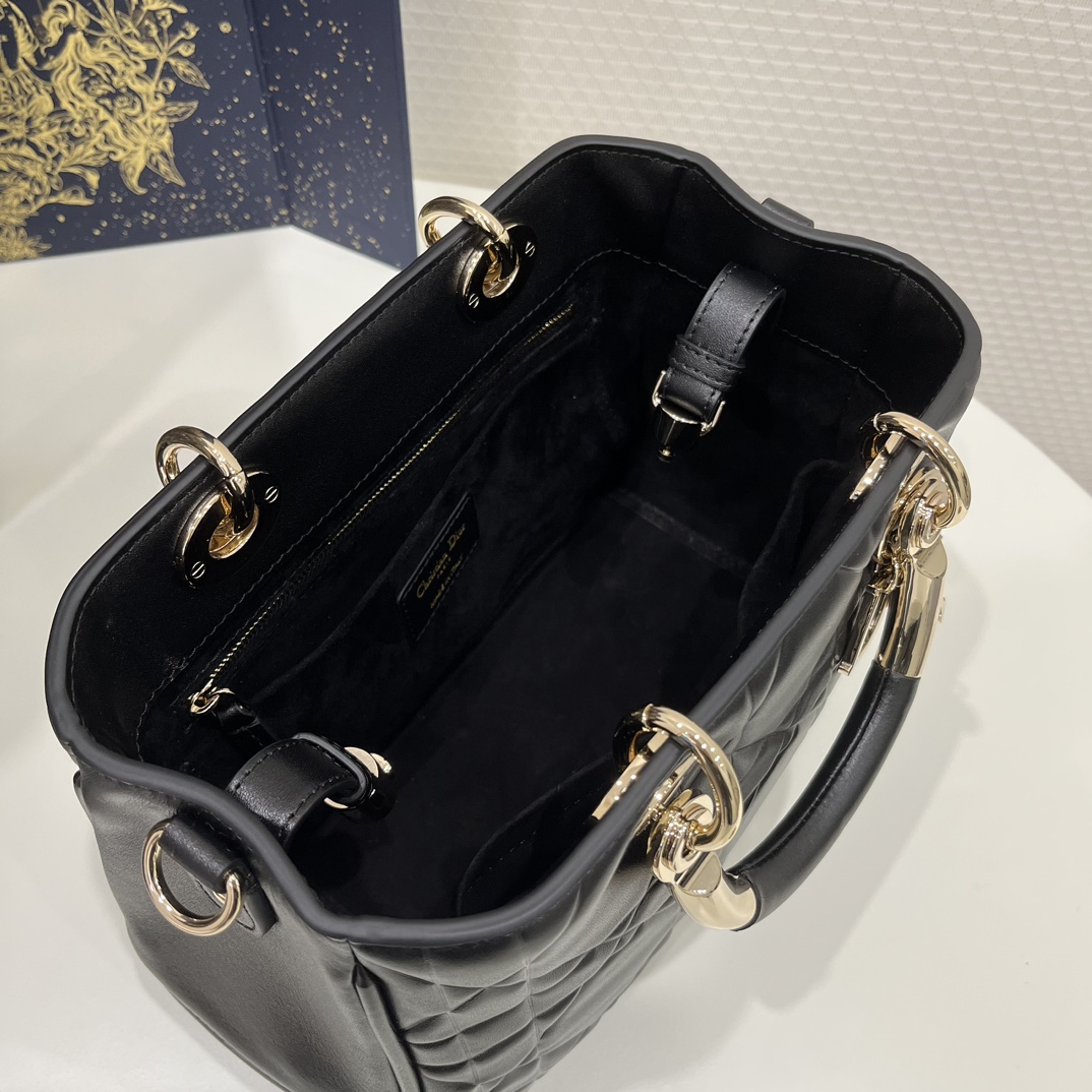 D*or 95-22 top handbags-25*10*16cm