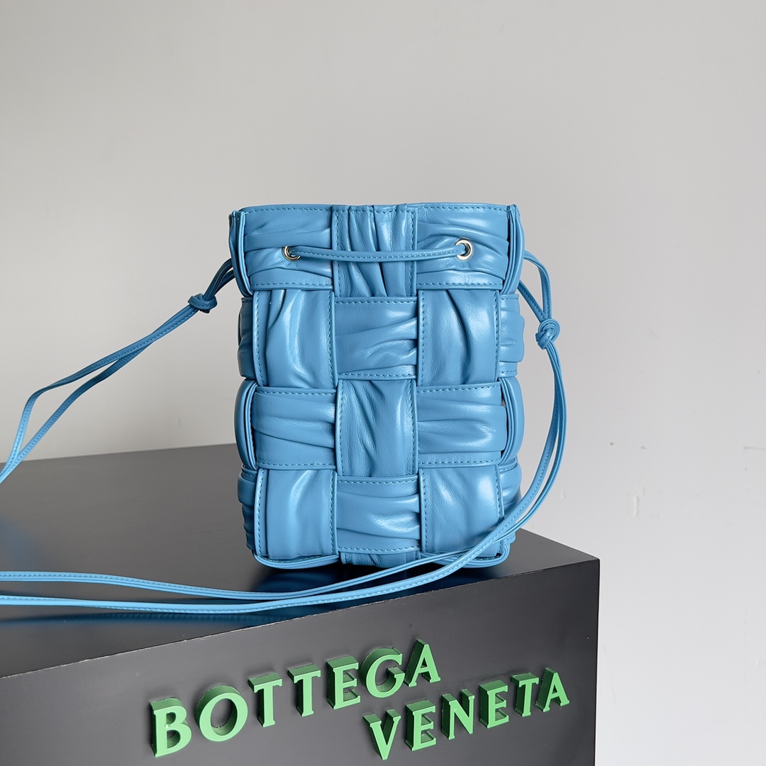 b0tte*a Ven*ta mini bucket-18*14*14cm