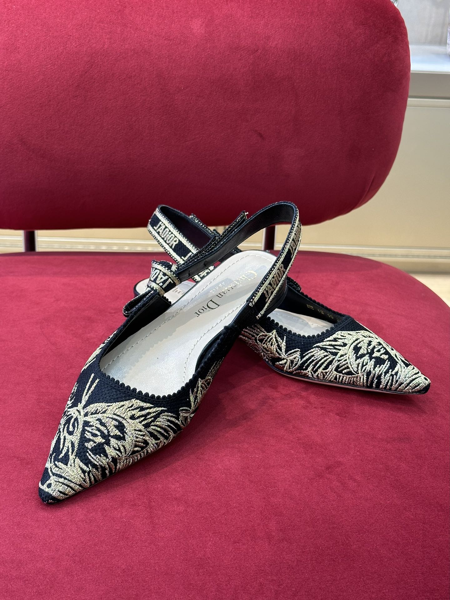 D*or slingback