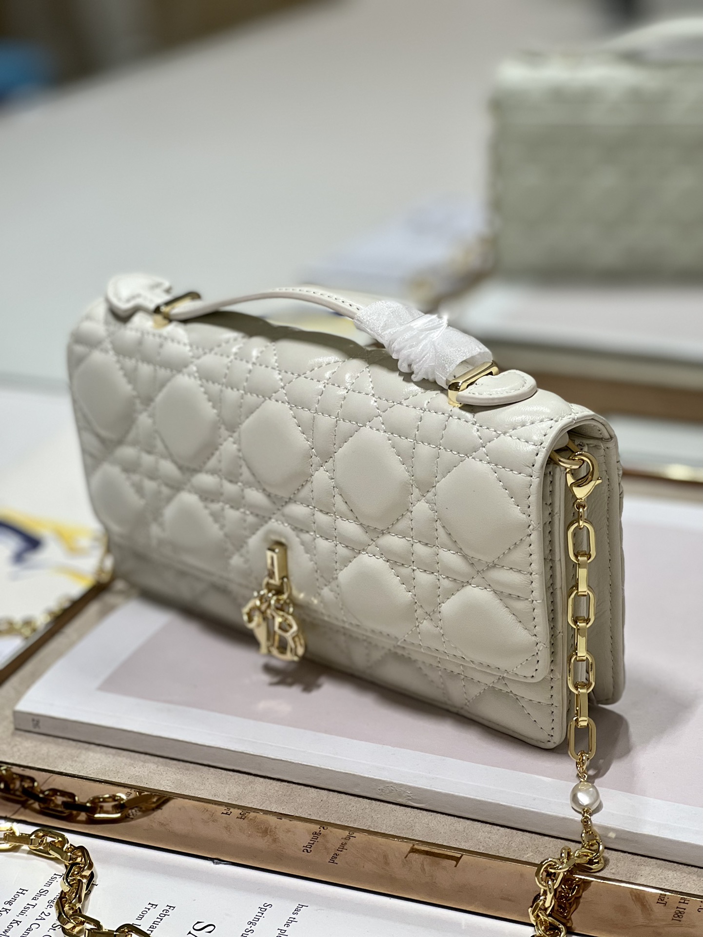 lady D*or bag-21 x 11.5 x 4.5cm