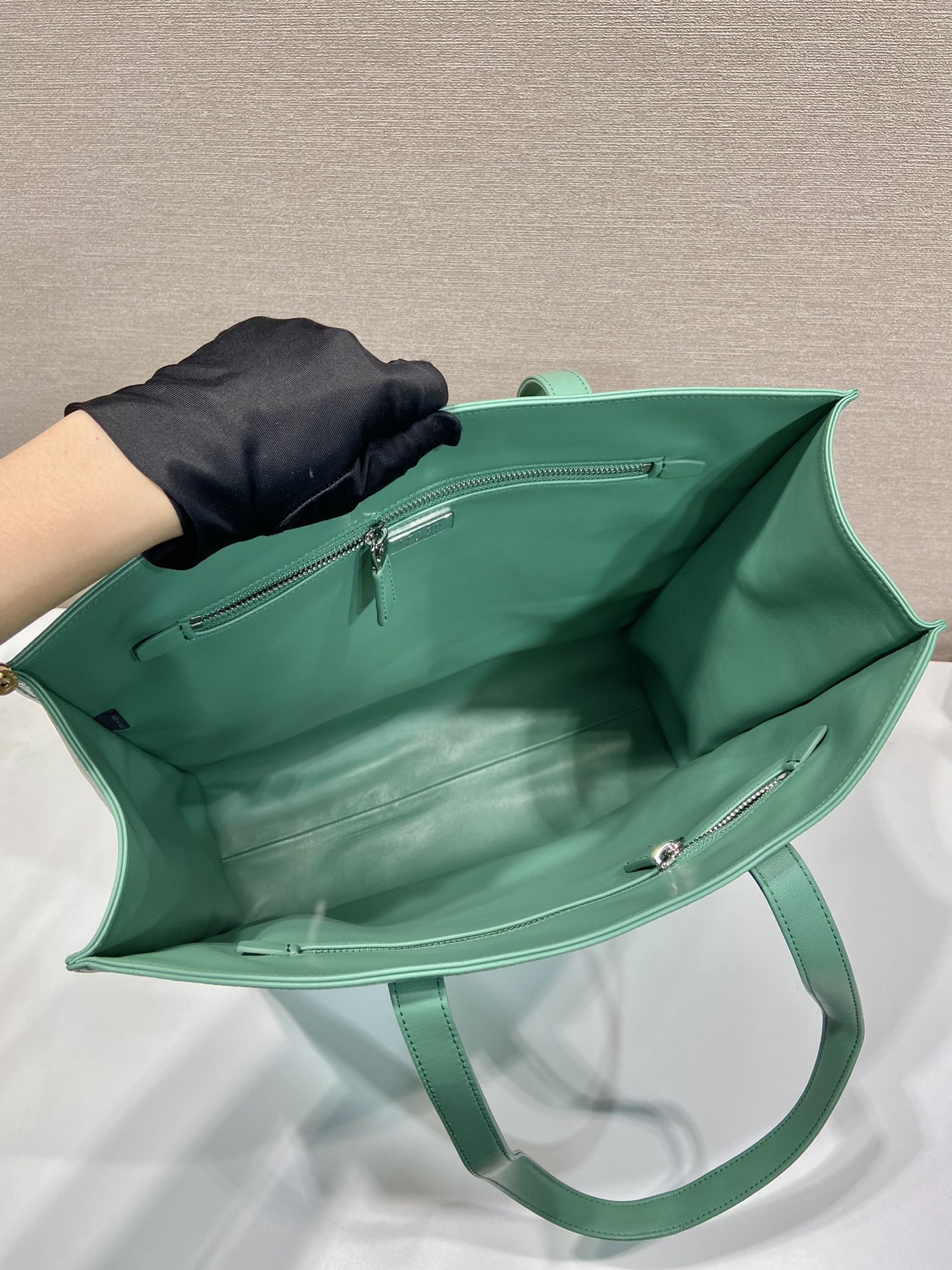 Pra*a 1bg459 tote
