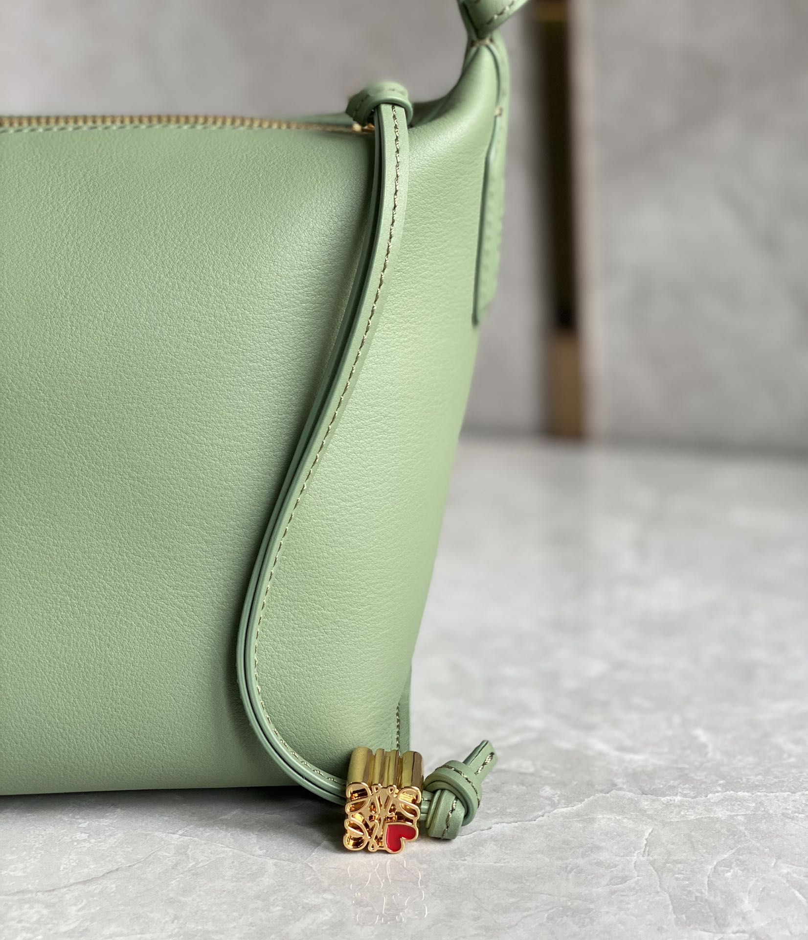 L0ew* cubi bag-20.5×17×12.5cm