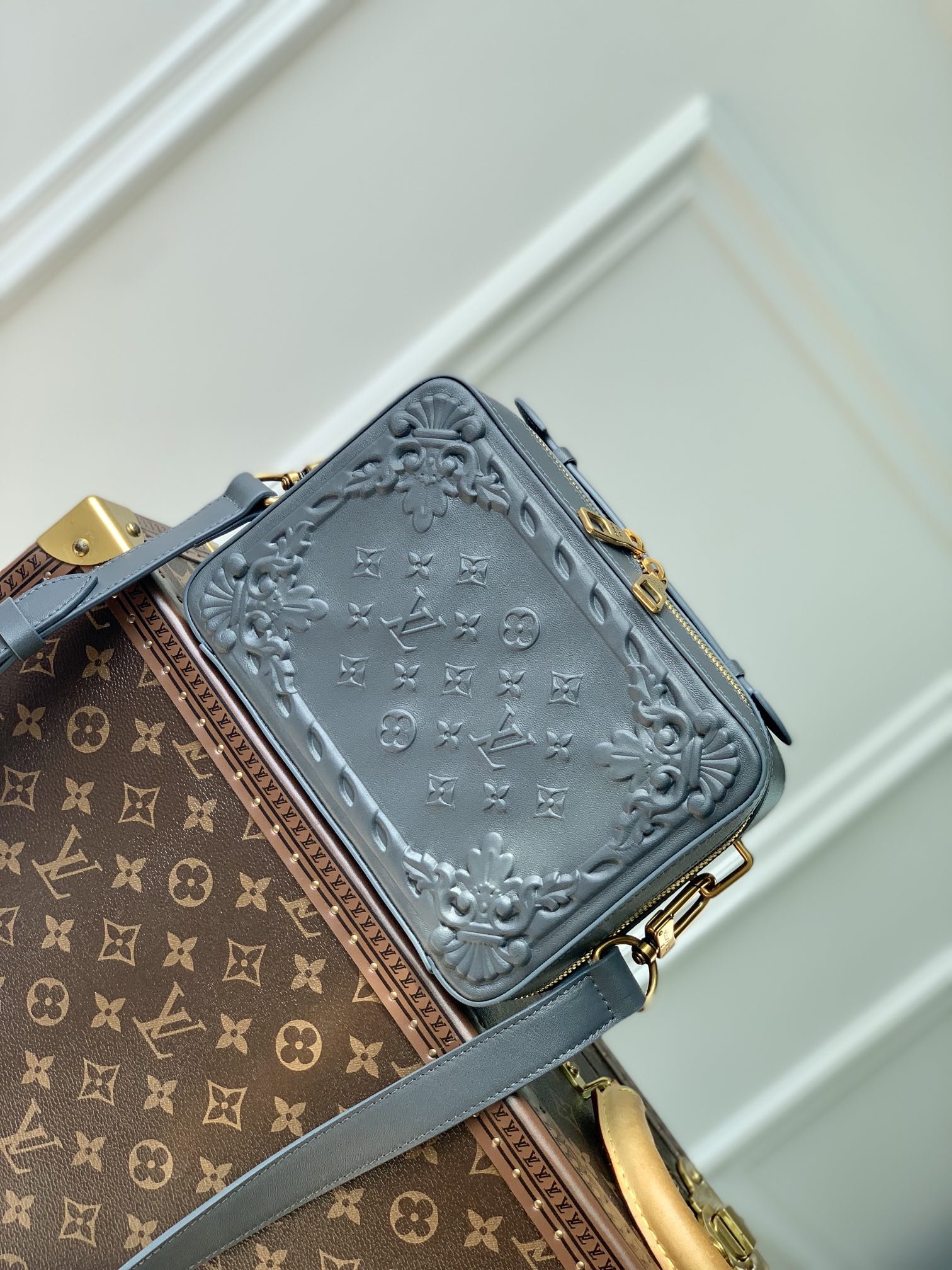 LV -Handle Soft Trunk-M21677-21.5 x 15 x 7CM
