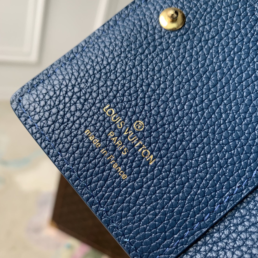 l0*is V*t0n cléa wallet-11*8.5*3.5cm