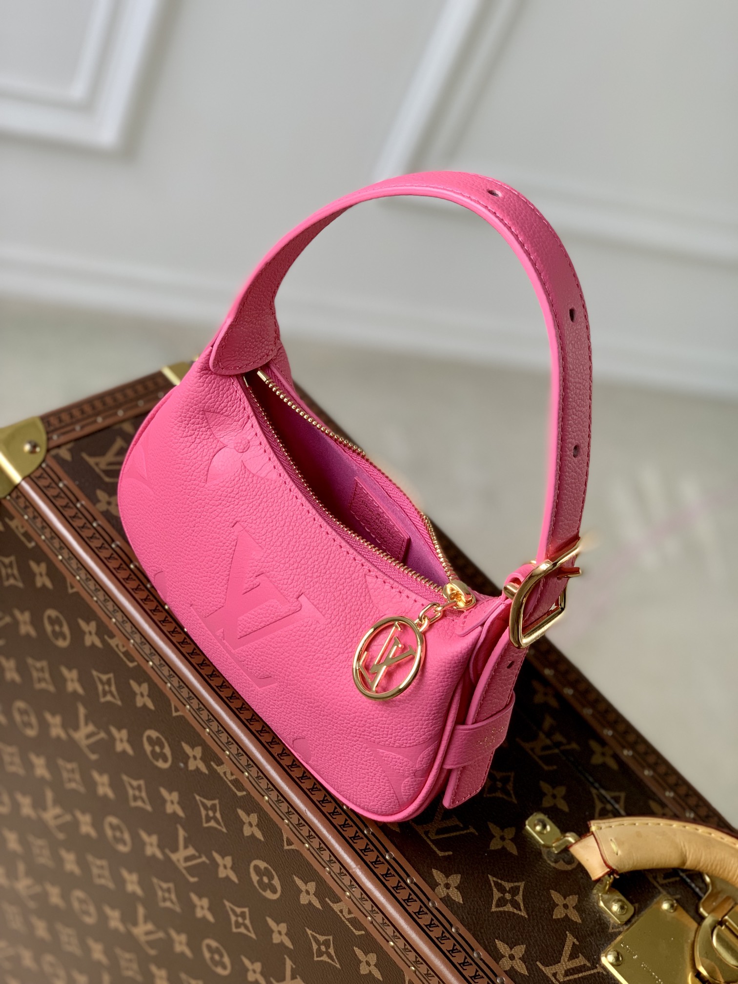 l0*is V*t0n mini moon bag m46692-20.5 x 11 x 5cm