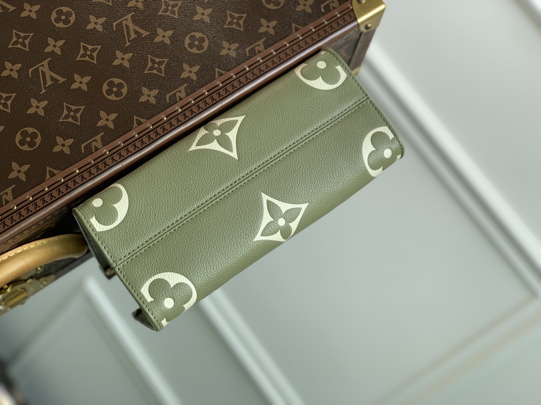 l0*is V*t0n onthego handbag- m21732-25*19*11.5 cm