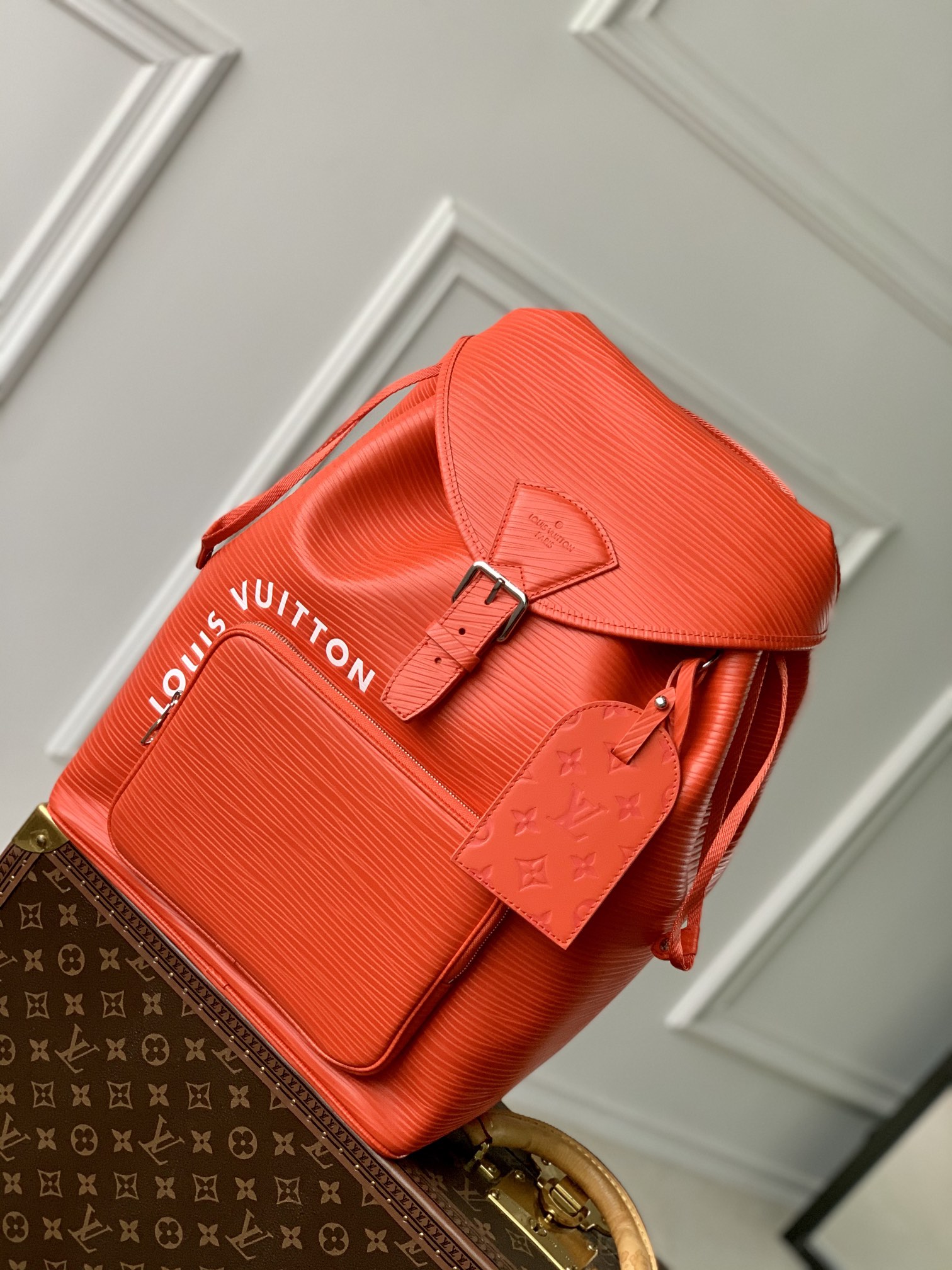 l0*is V*t0n montsouris backpack-32 x 40 x 19cm
