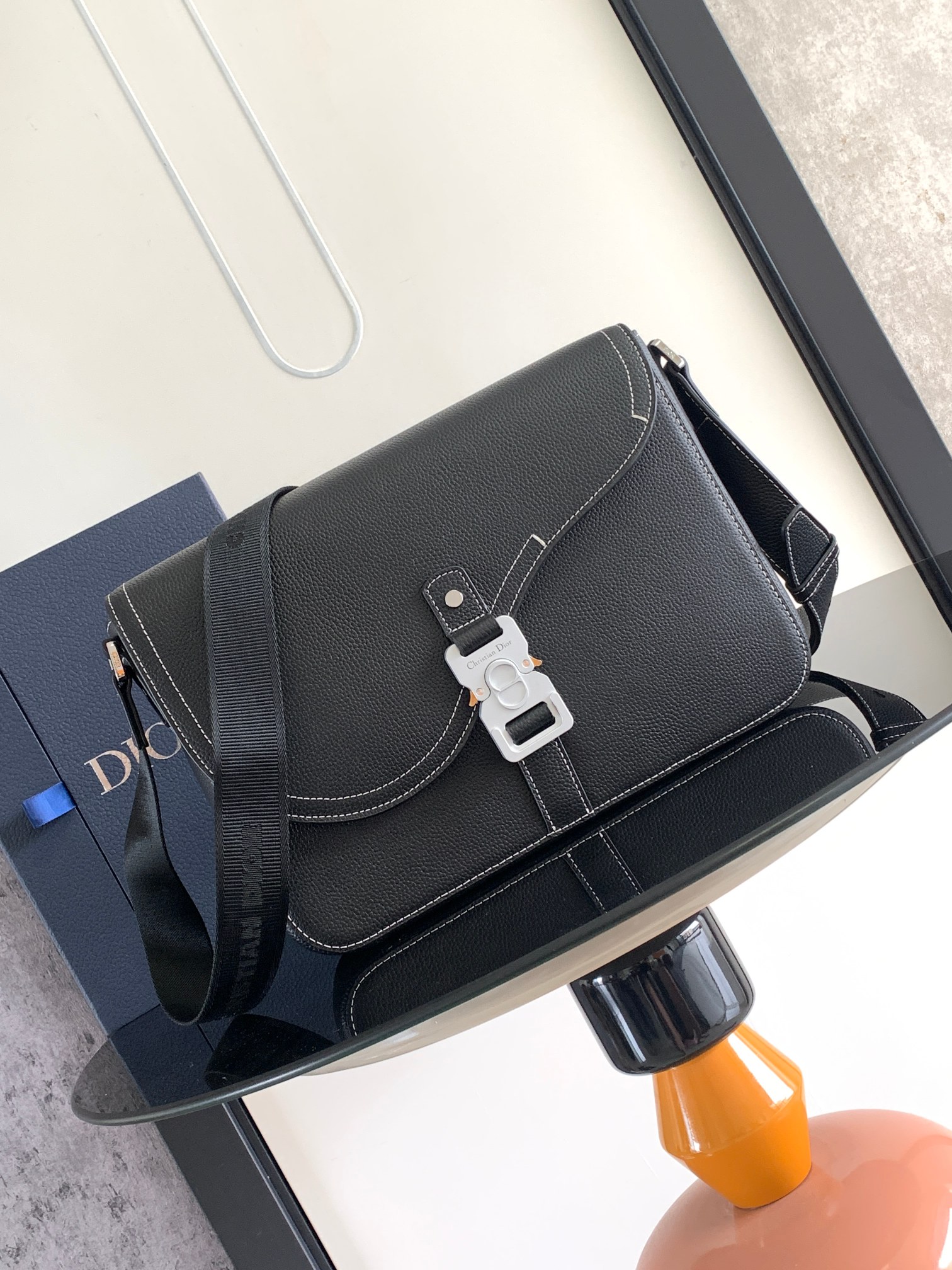 D*or saddle messenger bag-31 x 23 x 8cm
