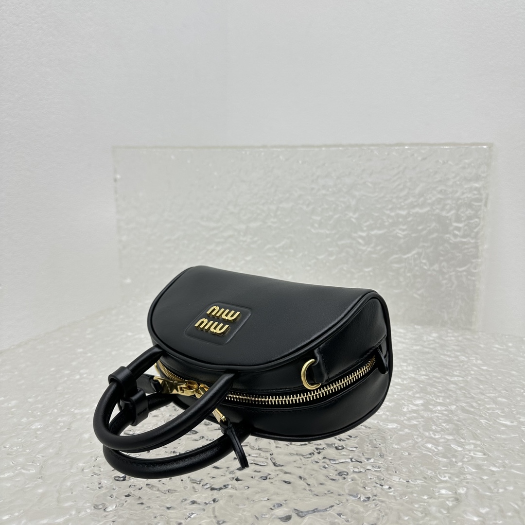M*um*u ss23 bag-18*11.5*8cm