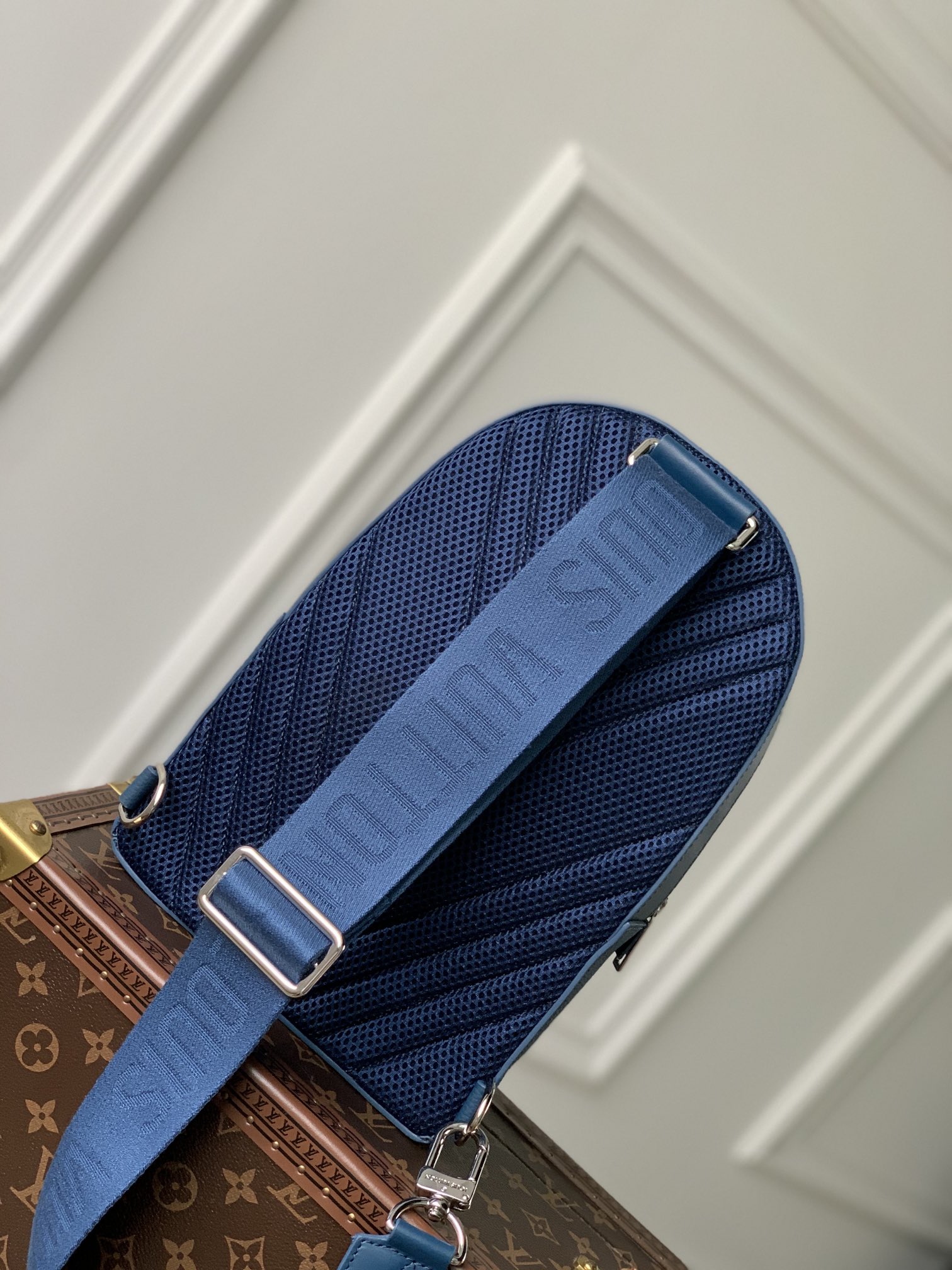 l0*is V*t0n pilot backpack-20.0 x 30.0 x 4cm