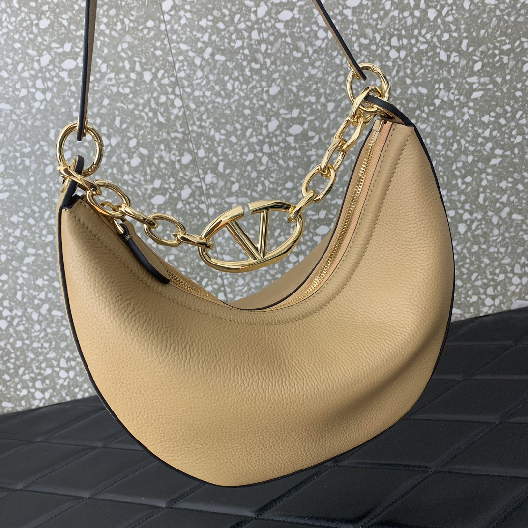 Va1e*ntin0 garavani vlogo moonhobo tote-29x23x11cm