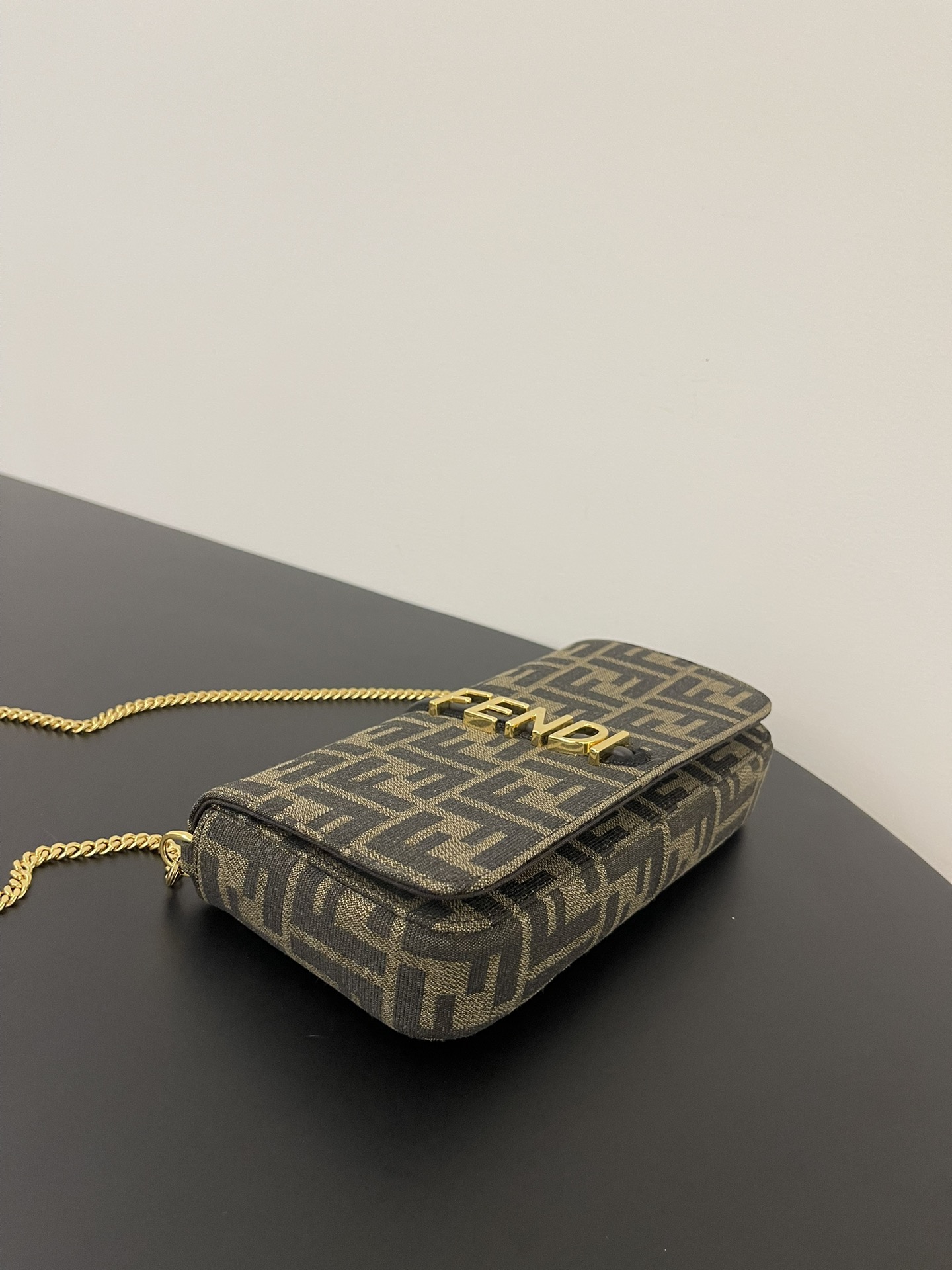 F**di graphy bag-22x5x11cm