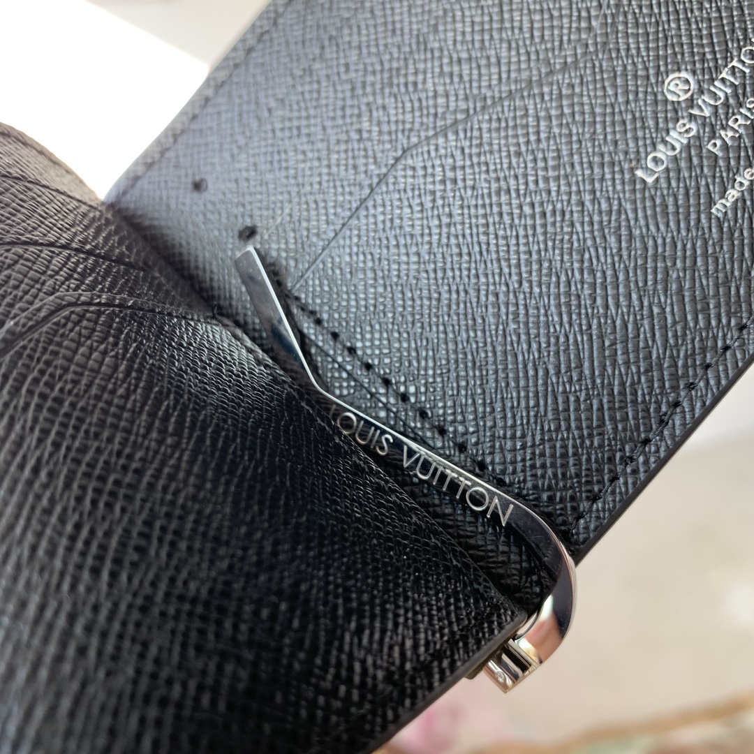 l0*is V*t0n wallet-m61700-12×8cm