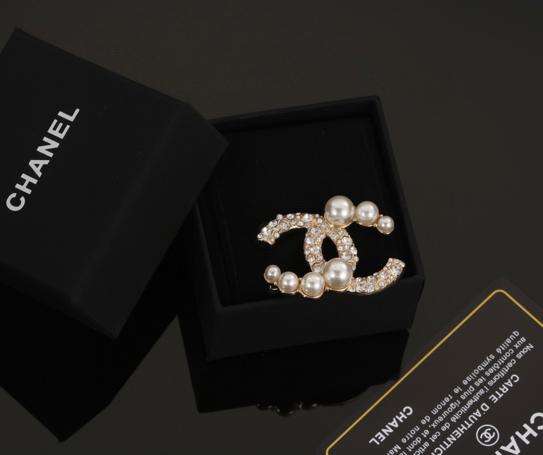 Ch@nel Brooch