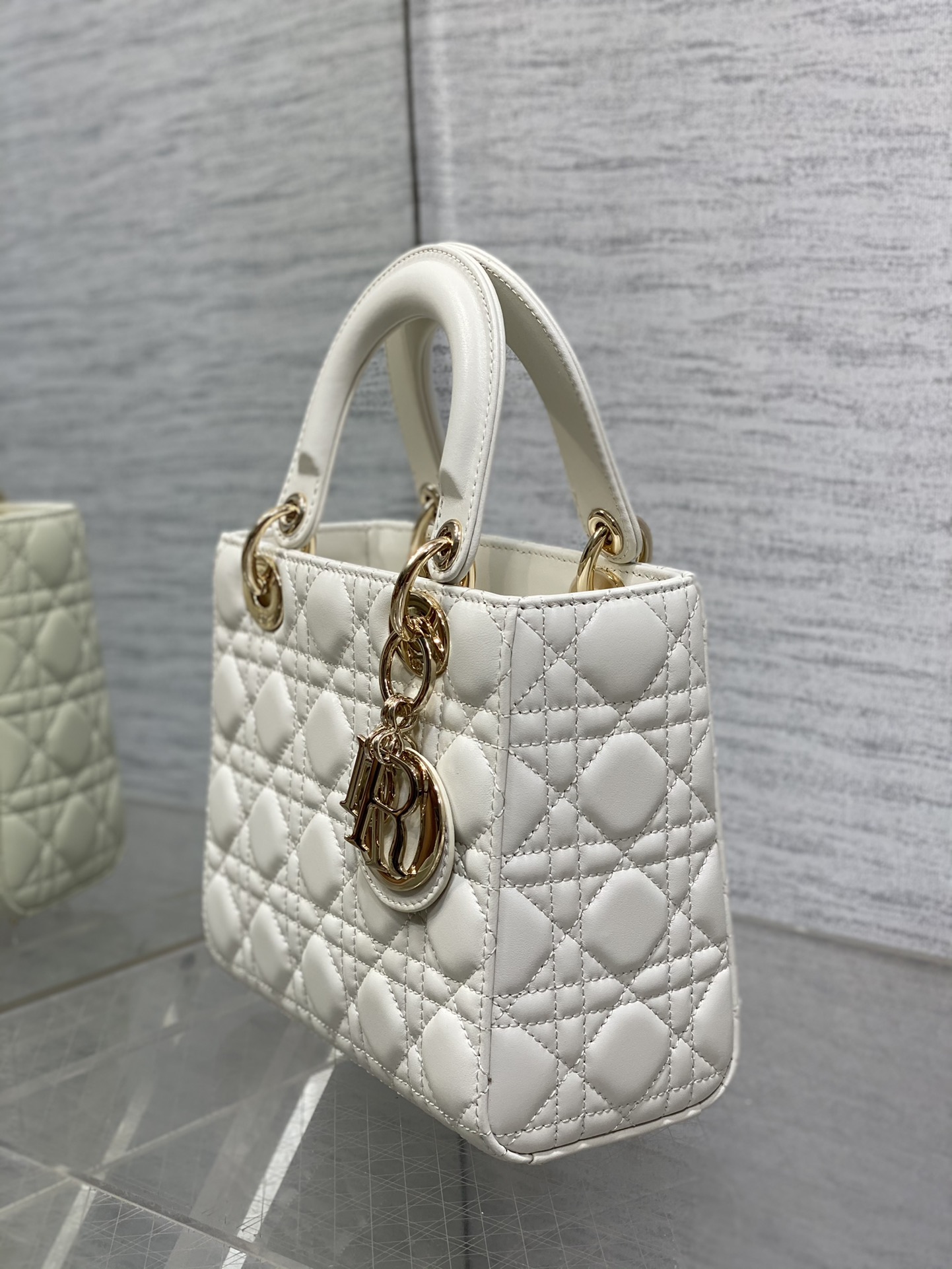 lady D*or bag-gold hardware-20*16.5*8cm