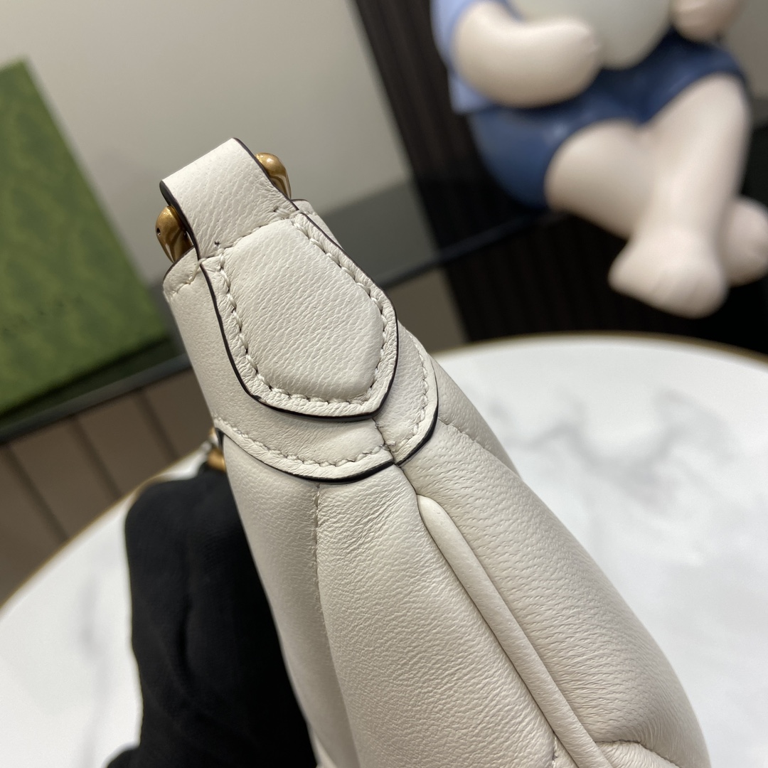 G*u*i gg marmont moon bag-17*26*4cm