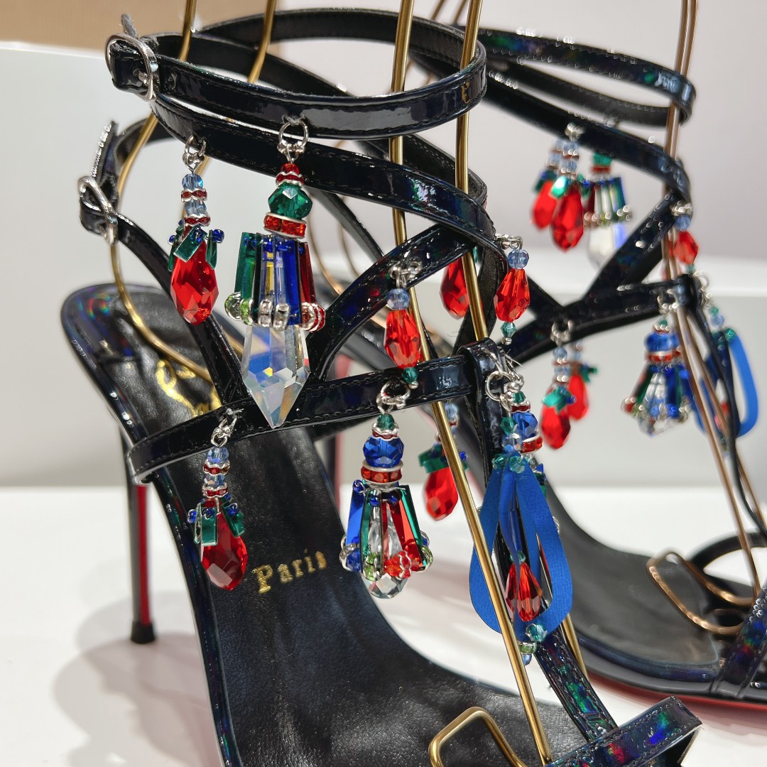 Ch**an louboutin slides