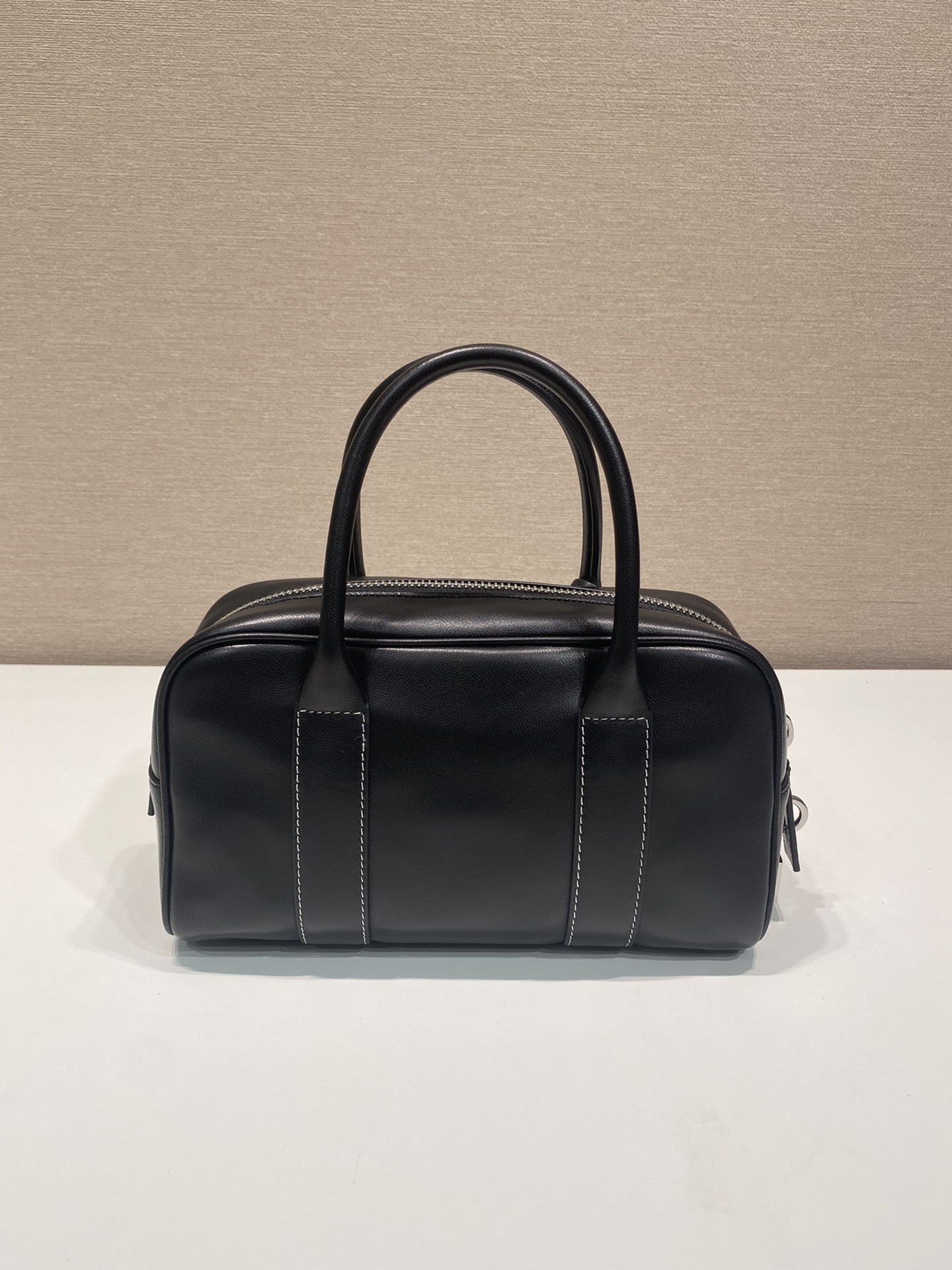 Pra*a medieval boston bag 1ba846-24*15*5cm