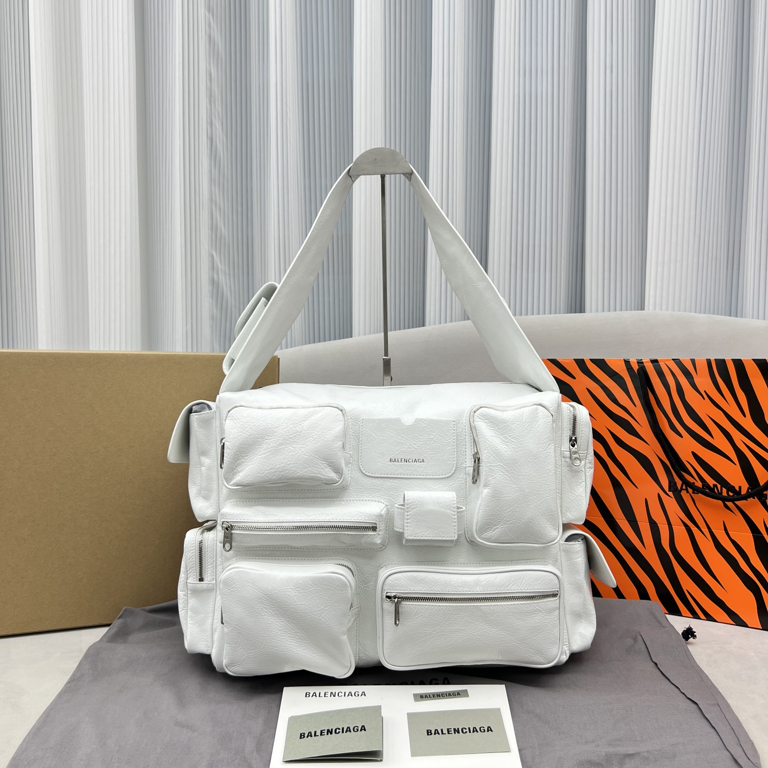 balenciag S*perbusy handbags-40*28*18cm