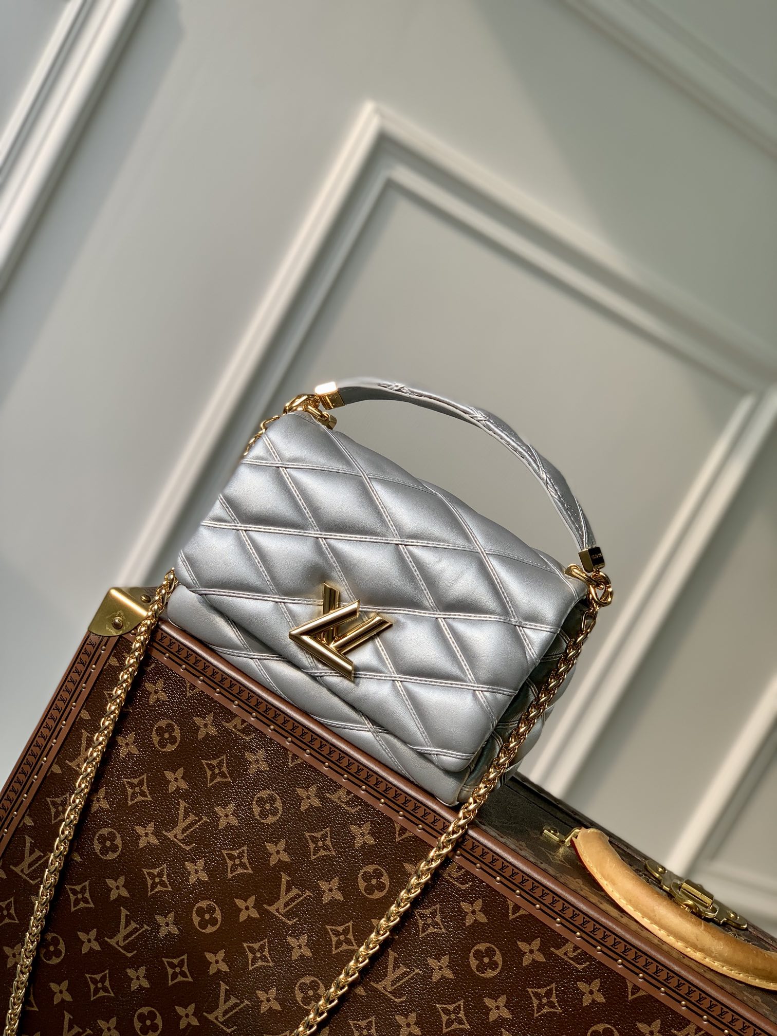 l0*is V*t0n go-14 bag-m22891-23.0 x 16.0 x 10cm