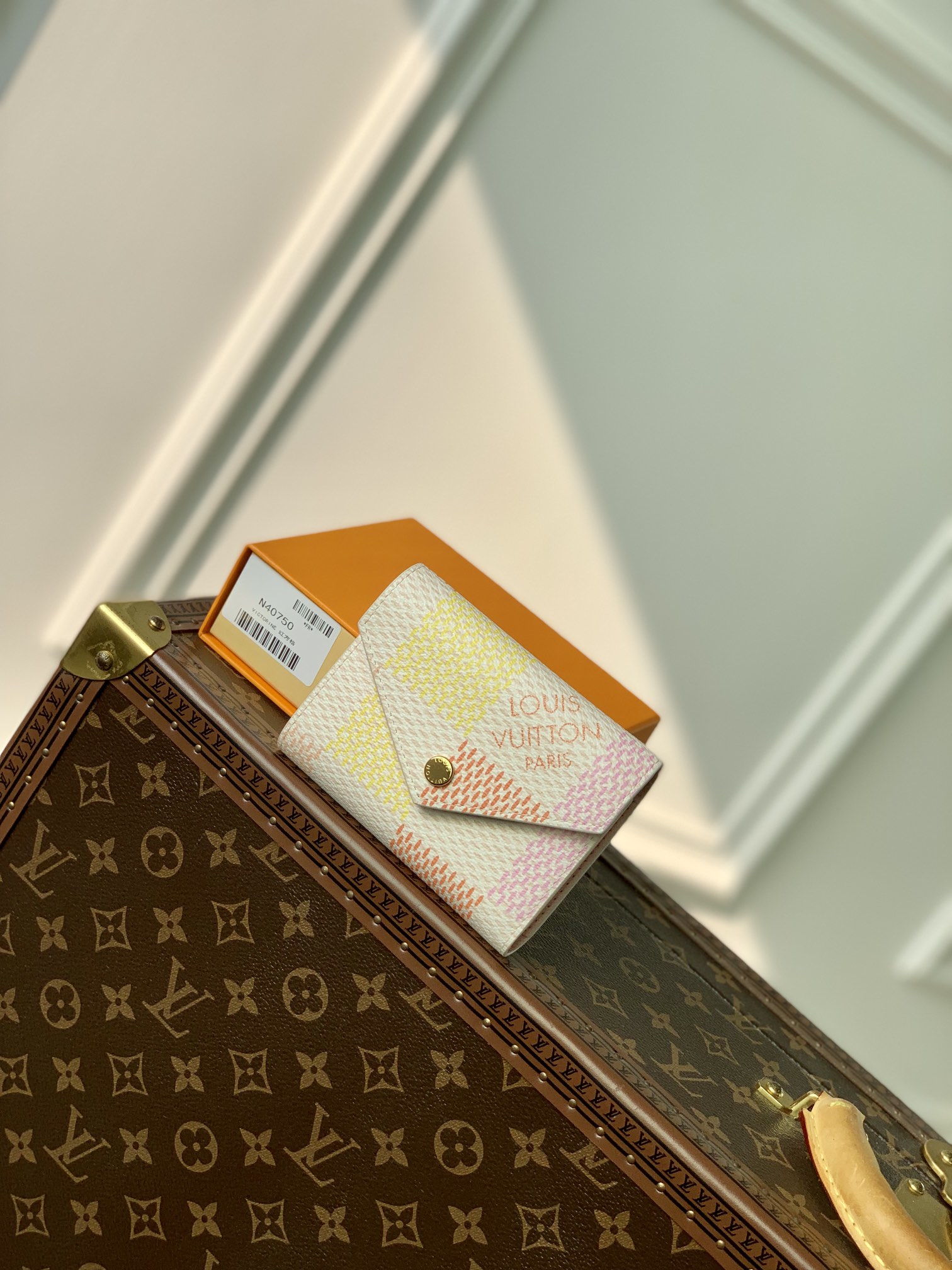 l0*is V*t0n wallet-n40750-12x9.5 x1.5cm
