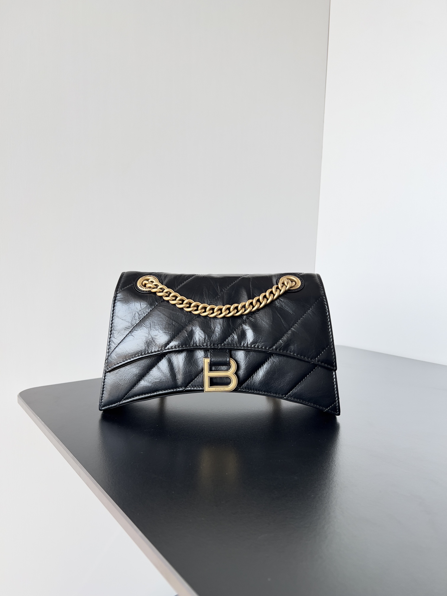 Ba*len*cia*ga crush chain bag-25.5*10*15.5cm