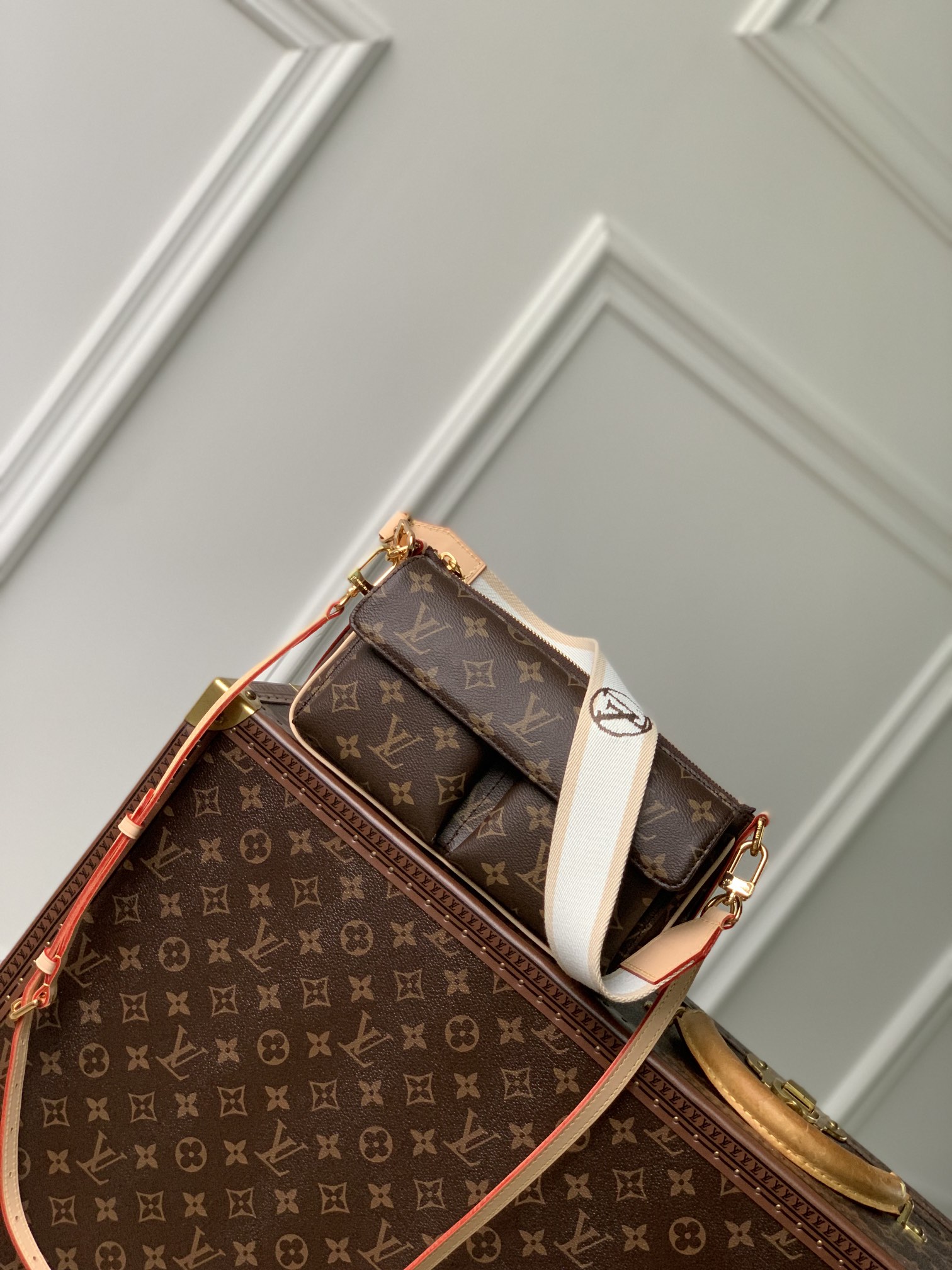 l0*is V*t0n vibe bag -m46999-25*15*8cm