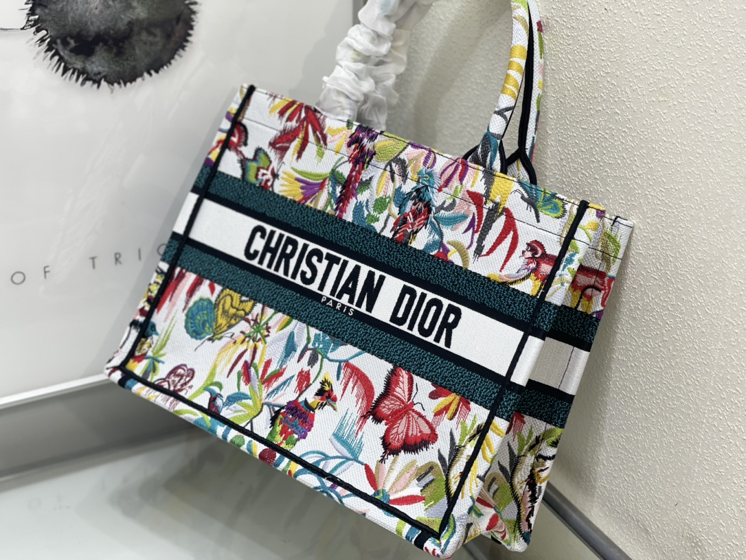 D*or small book tote-36.5cm