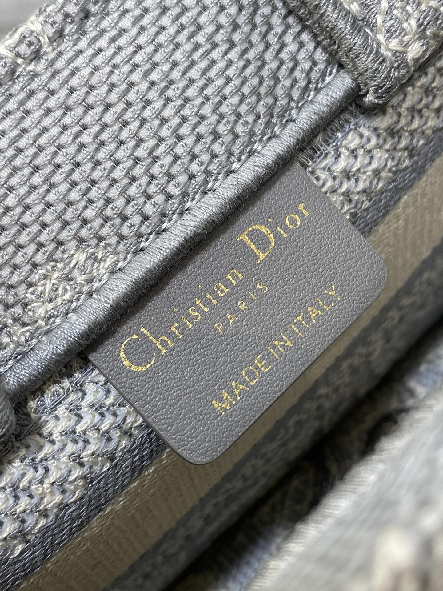 D*or book tote-21.5*13*7.5cm