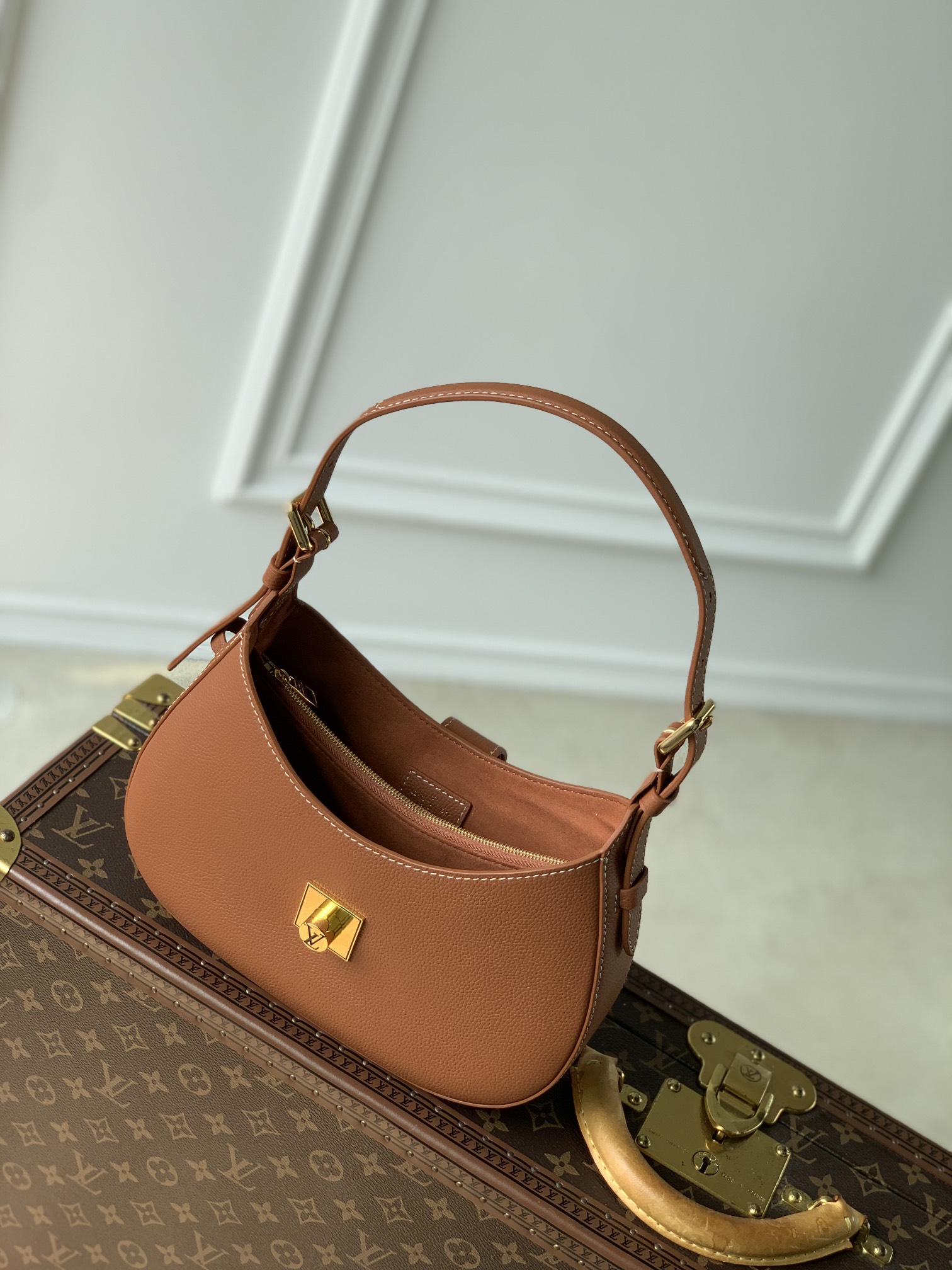 l0*is V*t0n low key shoulder bag-m24885-26 x 18 x 7cm