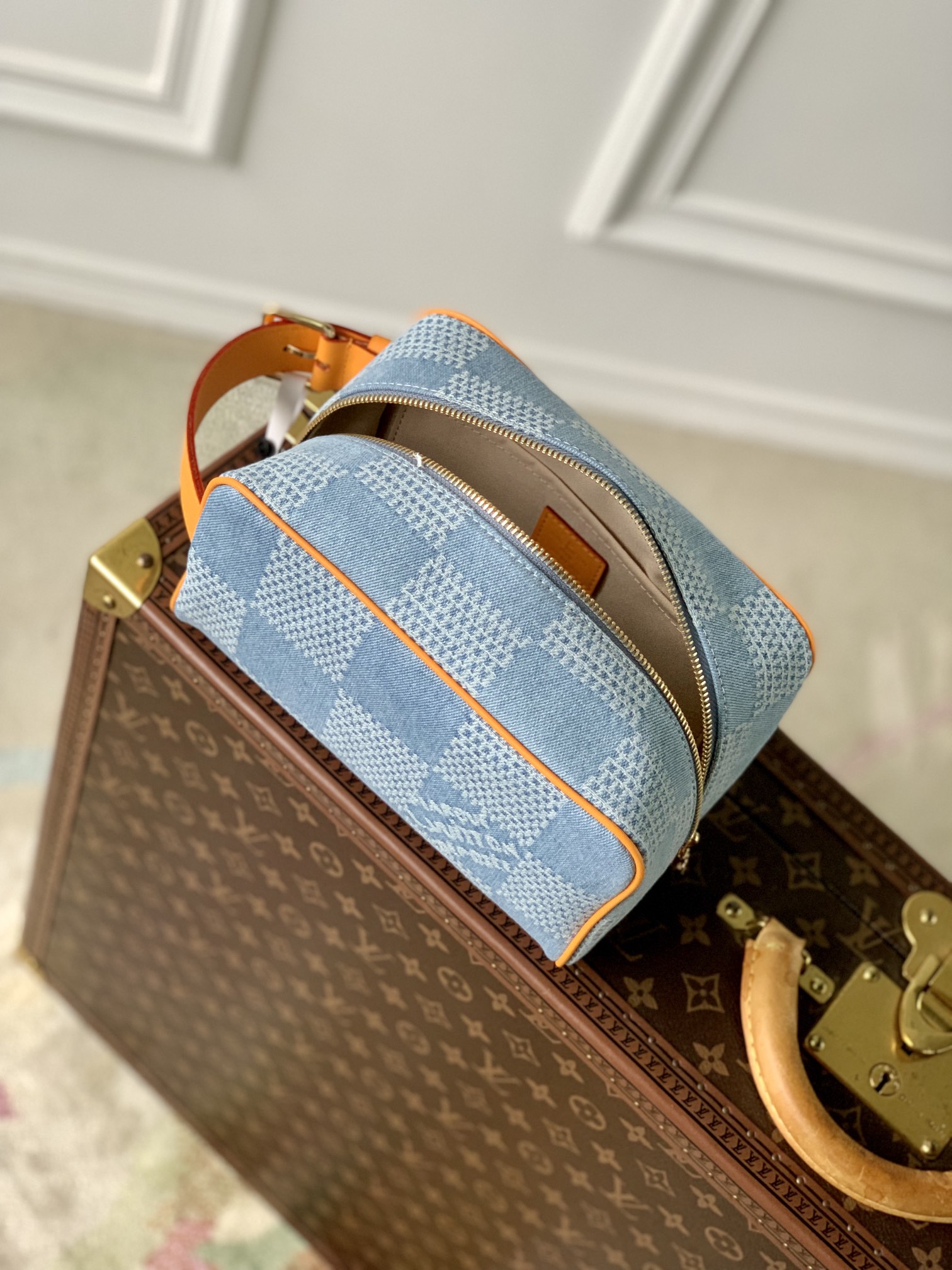 l0*is V*t0n locker dopp kit pouch -23 x 13 x 12cm