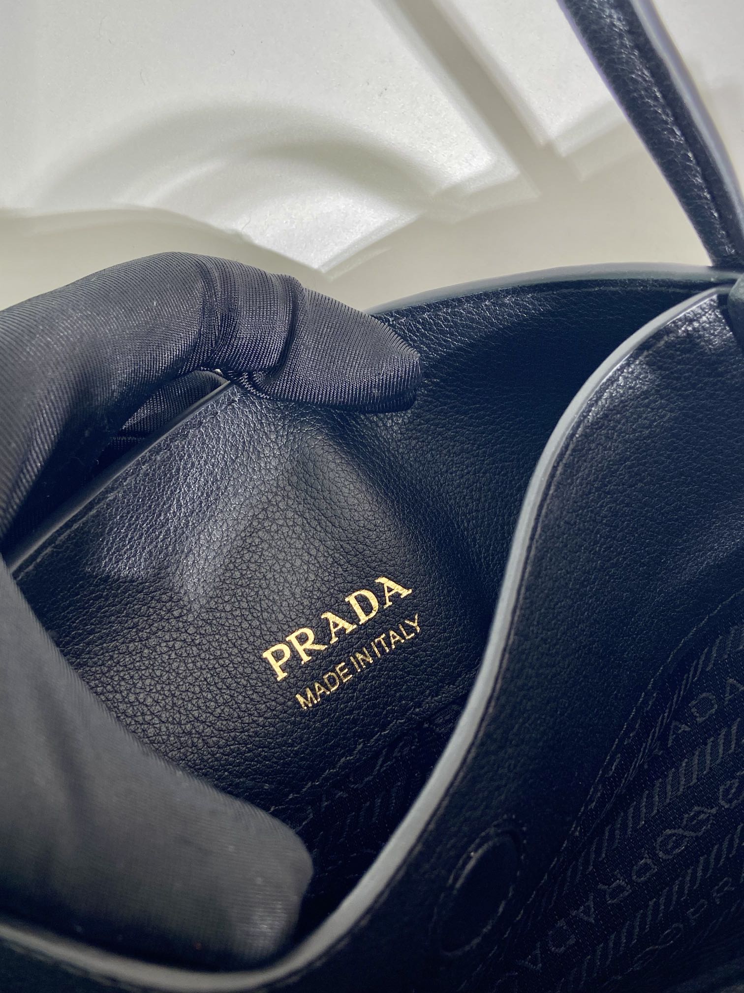 Pra*a women medium leather handbag -1bg539-25*18.5*12.5cm
