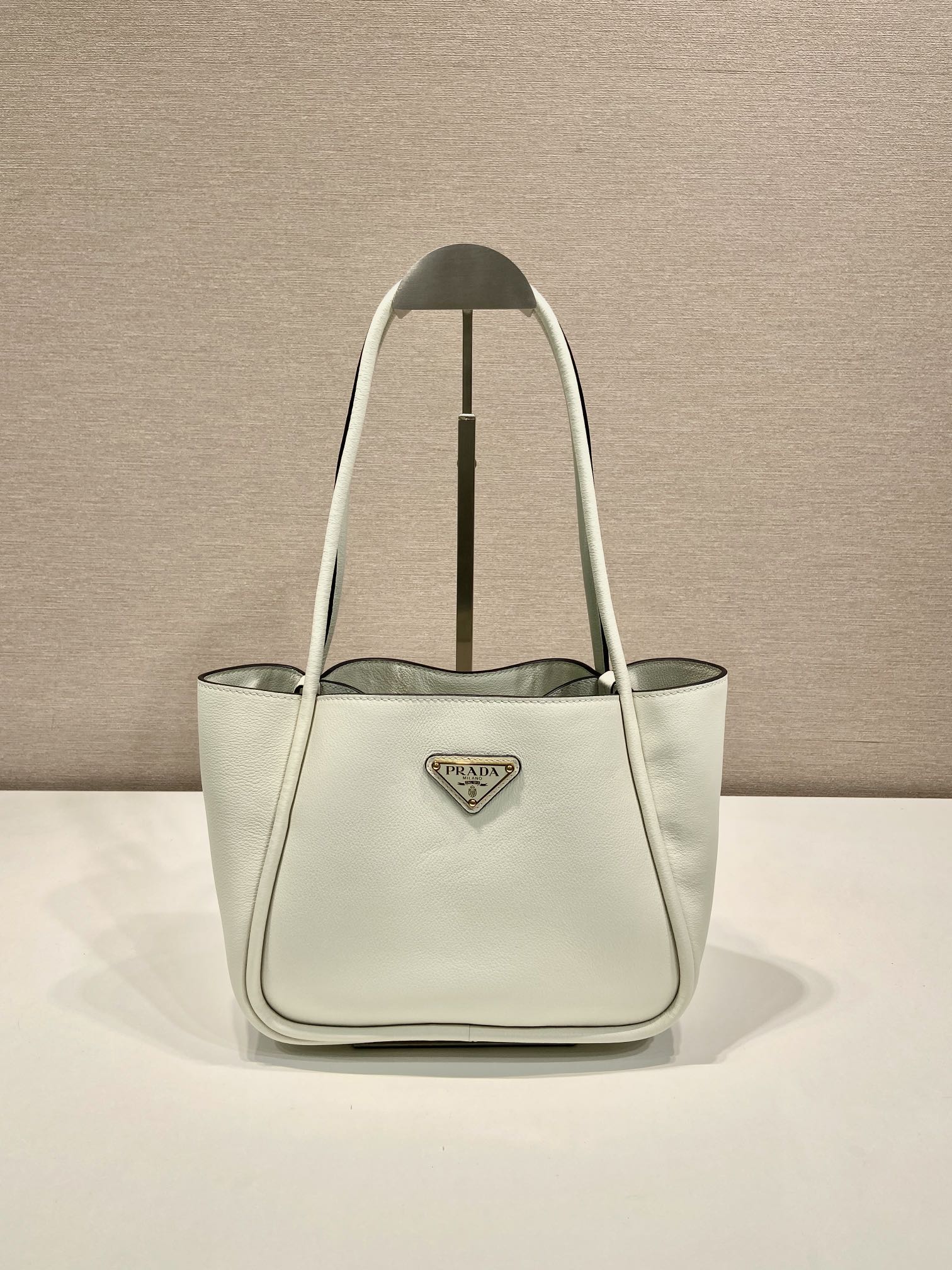 Pra*a women medium leather handbag -1bg539-25*18.5*12.5cm