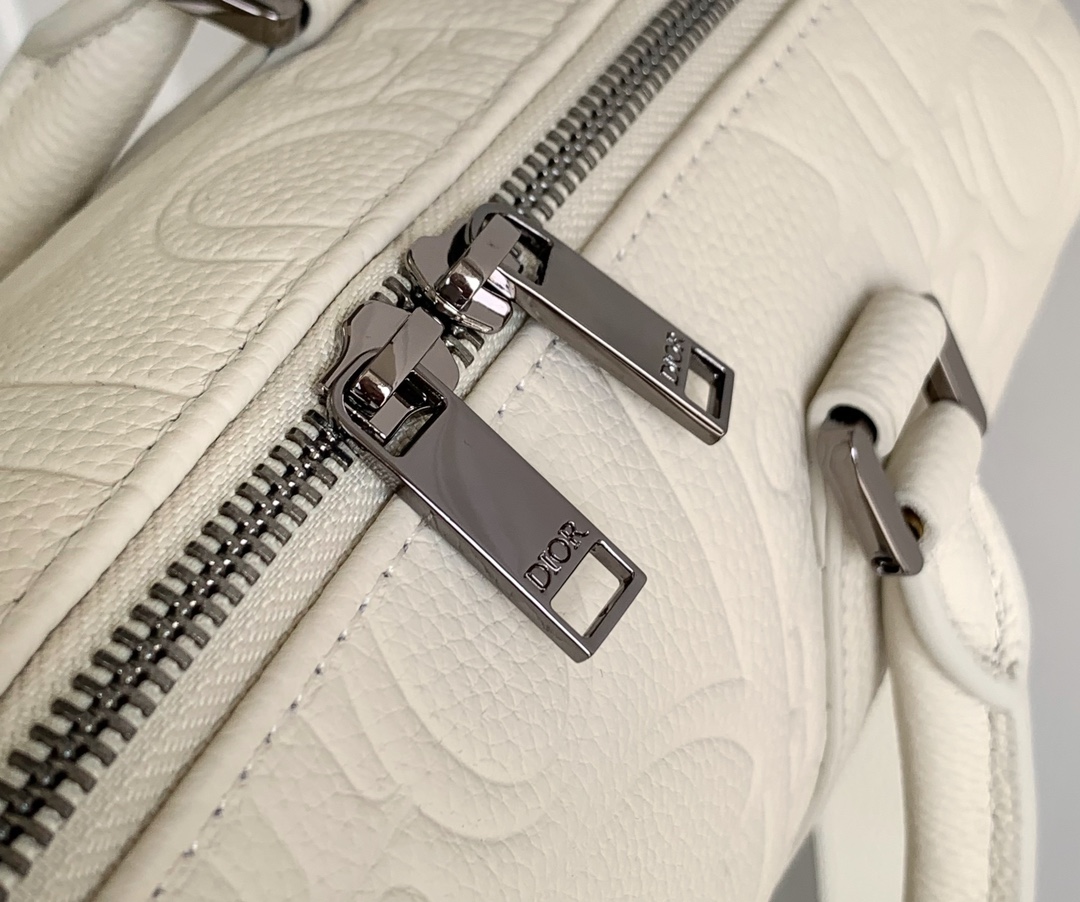 D*or weekender 25 handbags-31 x 18 x 12cm