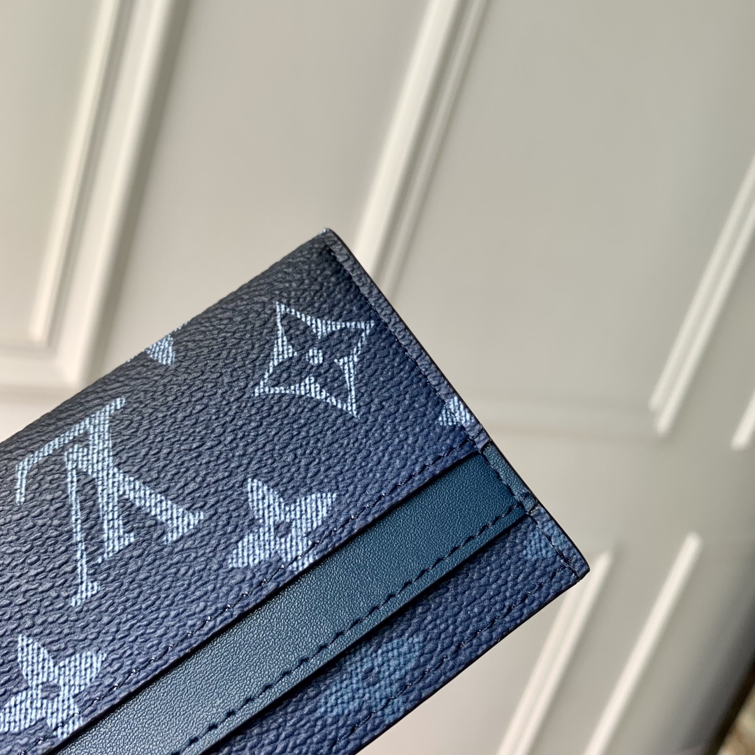 l0*is V*t0n wallet