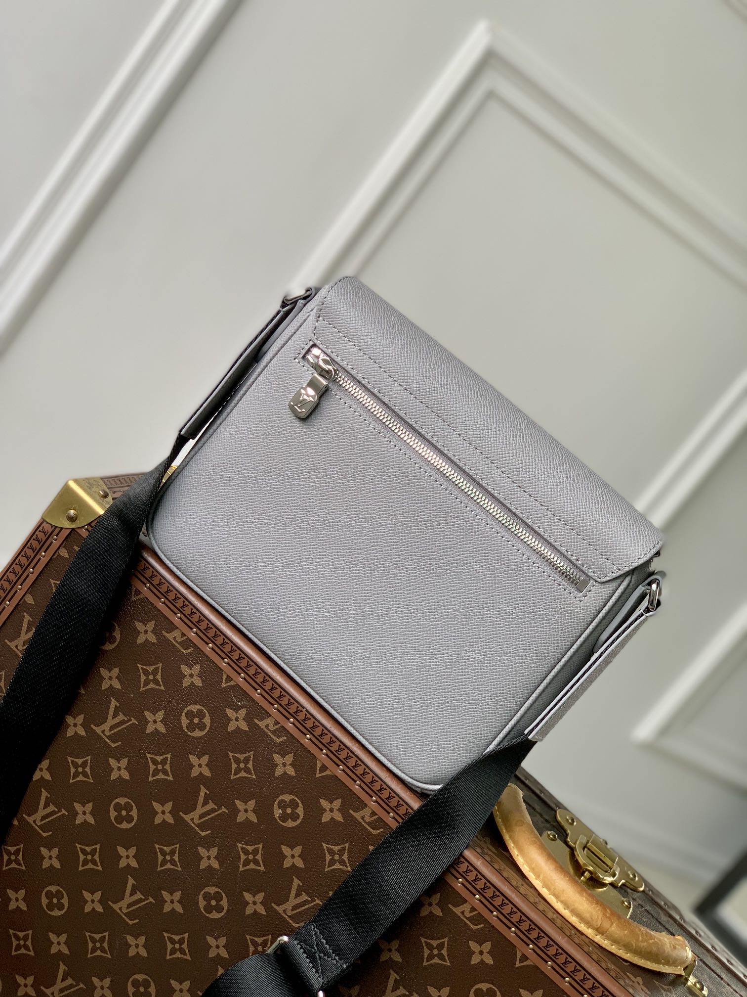 l0*is V*t0n district messenger bag-m46255-26*20*7cm