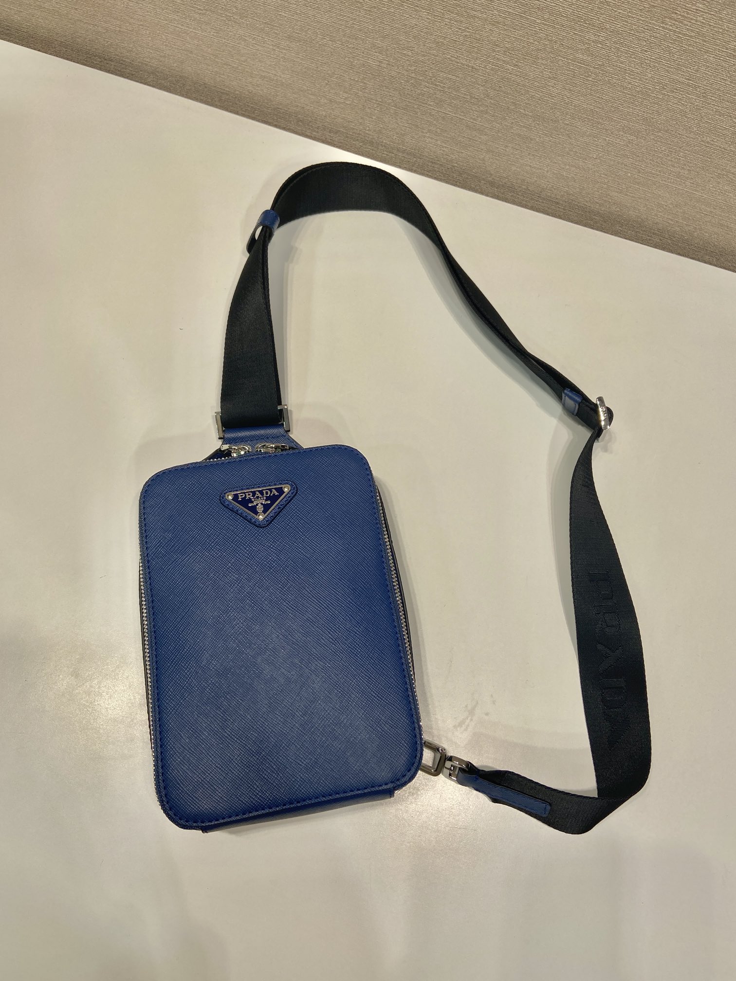 Pra*a 2vz106 Pra*a brique saffiano leather bag-14*20*5cm