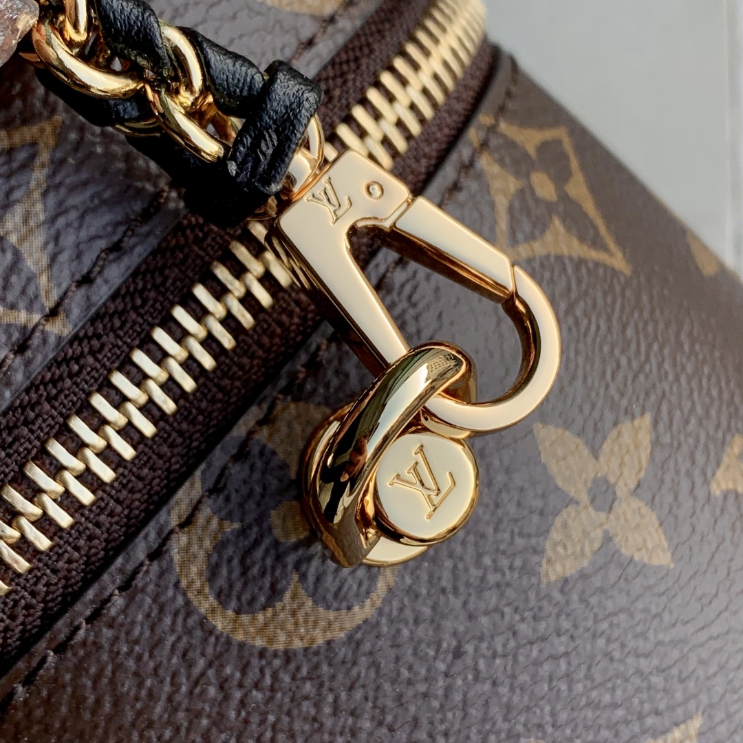 l0vis Vvtt0n vanity chain pouch-11 x 13 x 19cm