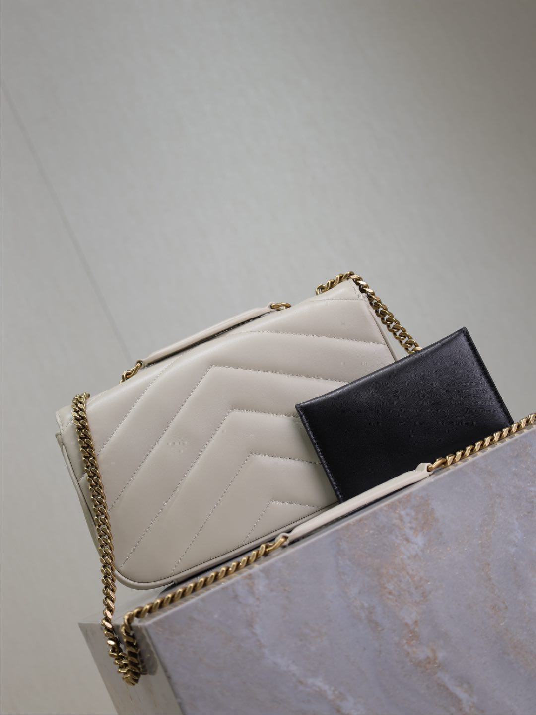 Y51 loulou bag- 24cm