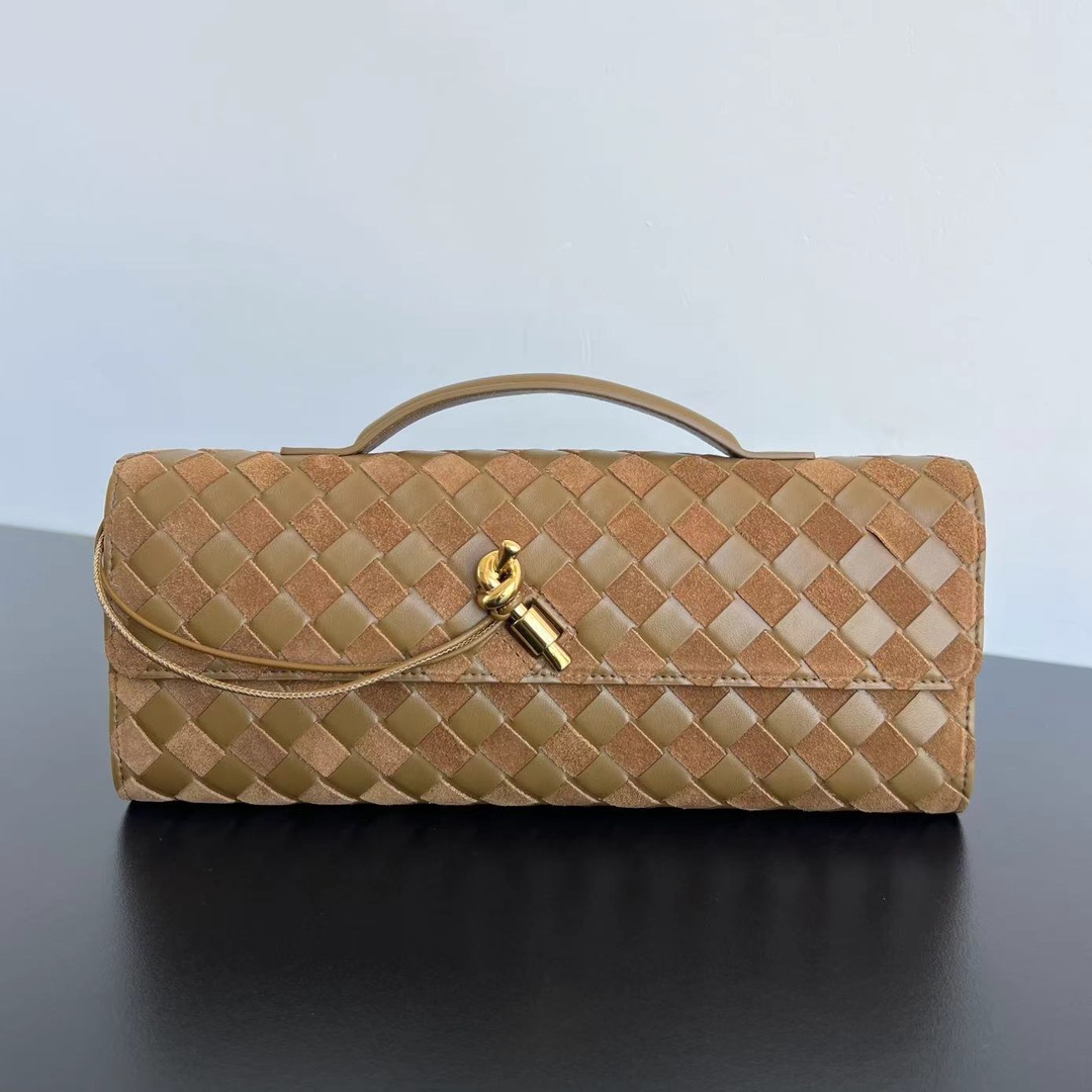 b0tt*ga Ven*ta clutch-31x13x3 cm
