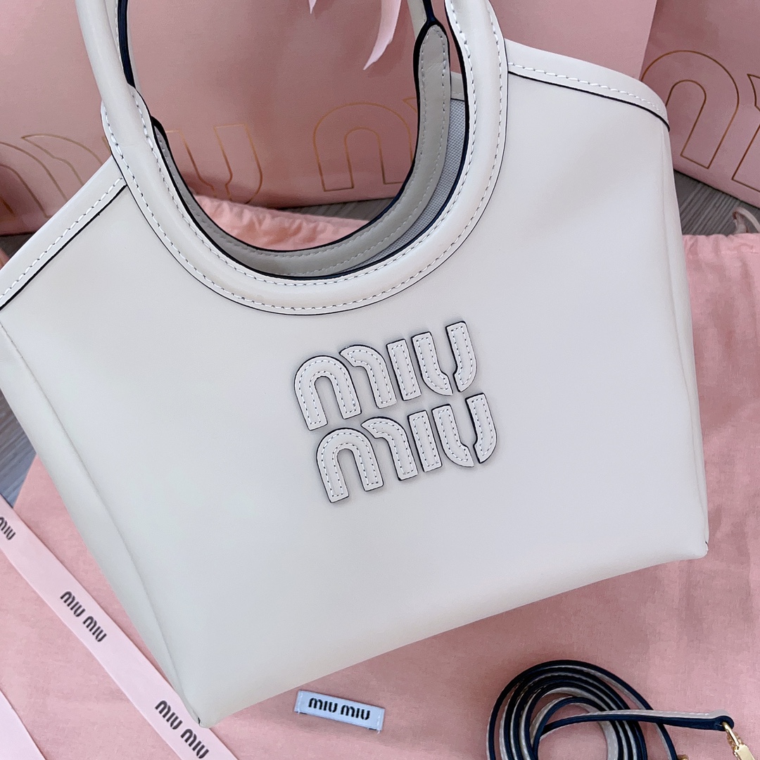 M1um1u lvy tote-23x13x7cm