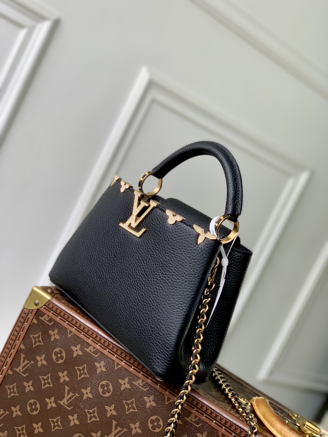 l0vis Vvtt0n capucines handlebag