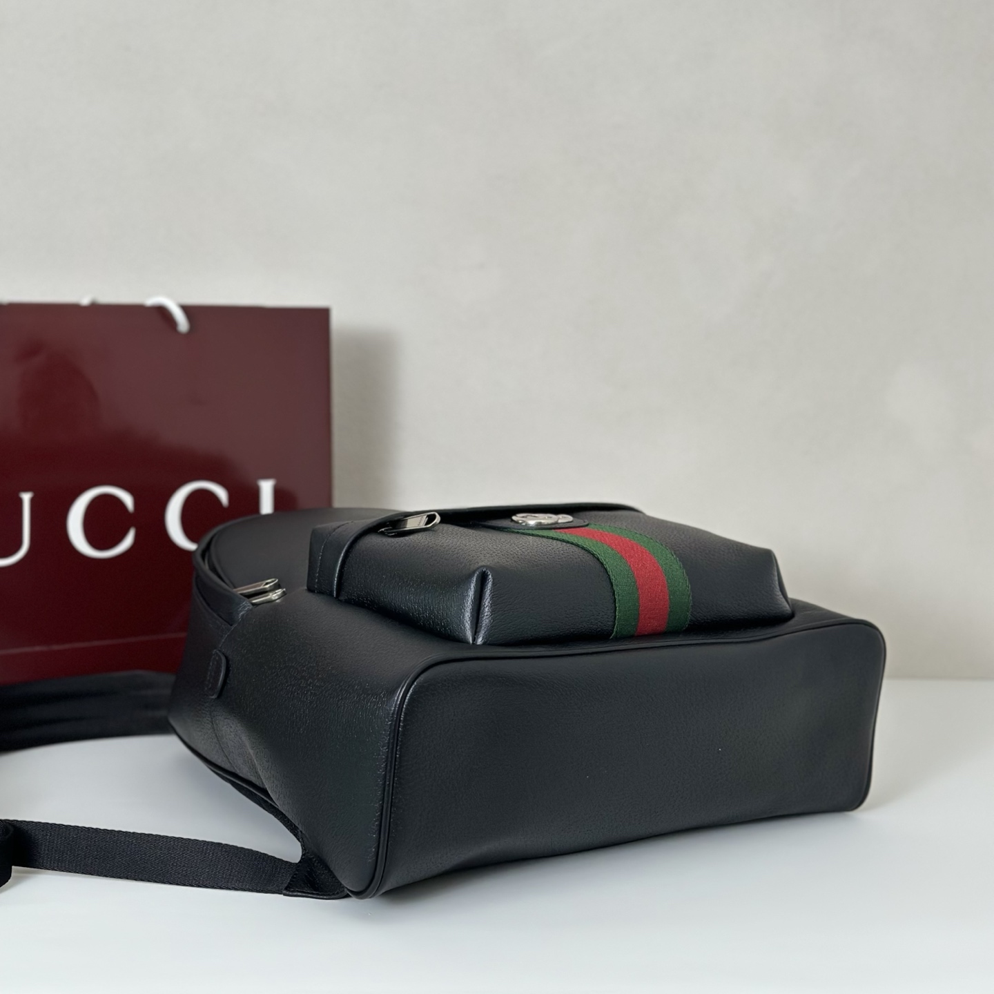 Gvc*1 ophidia medium backpack in black soft leather-36.5*41*18cm