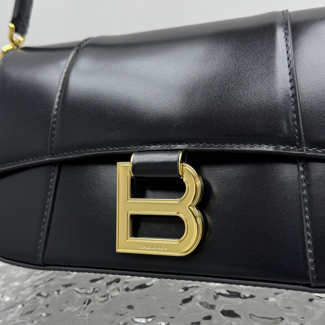Ba1en*iaga hourglass bag-23x13*4cm