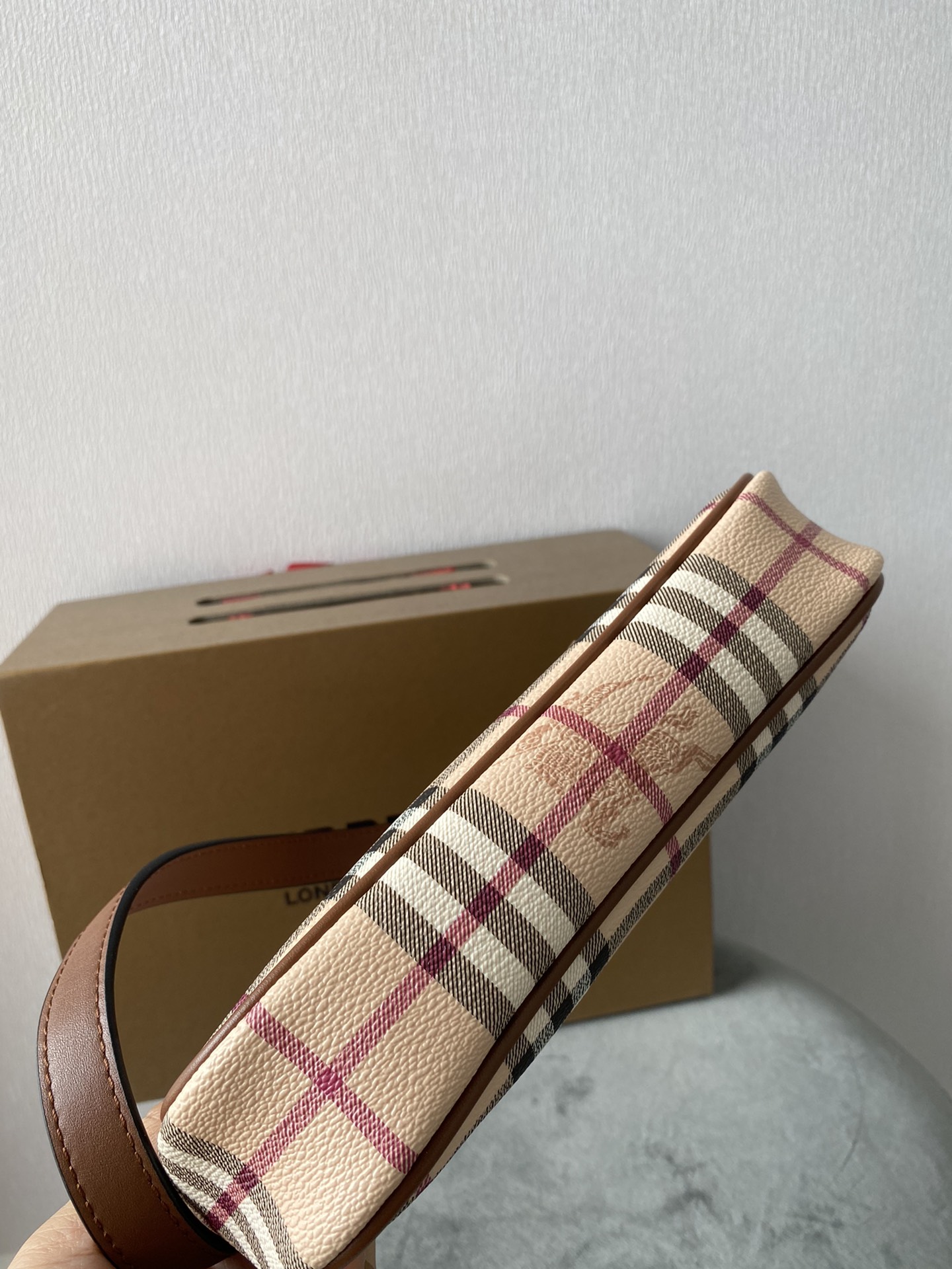 Bv*b*rry vintage bag-21*5*14cm