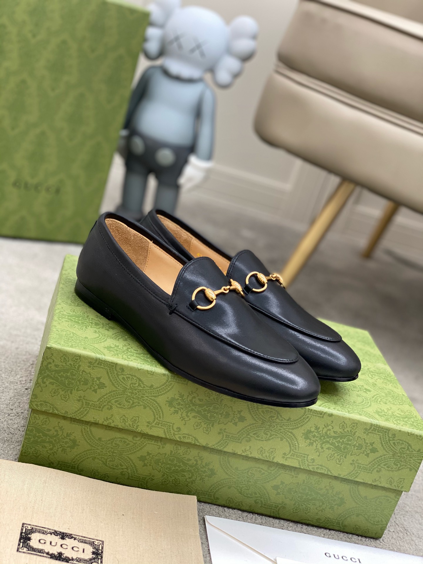 G*u*i loafers