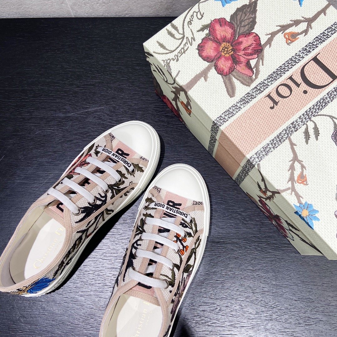 D*or sneakers